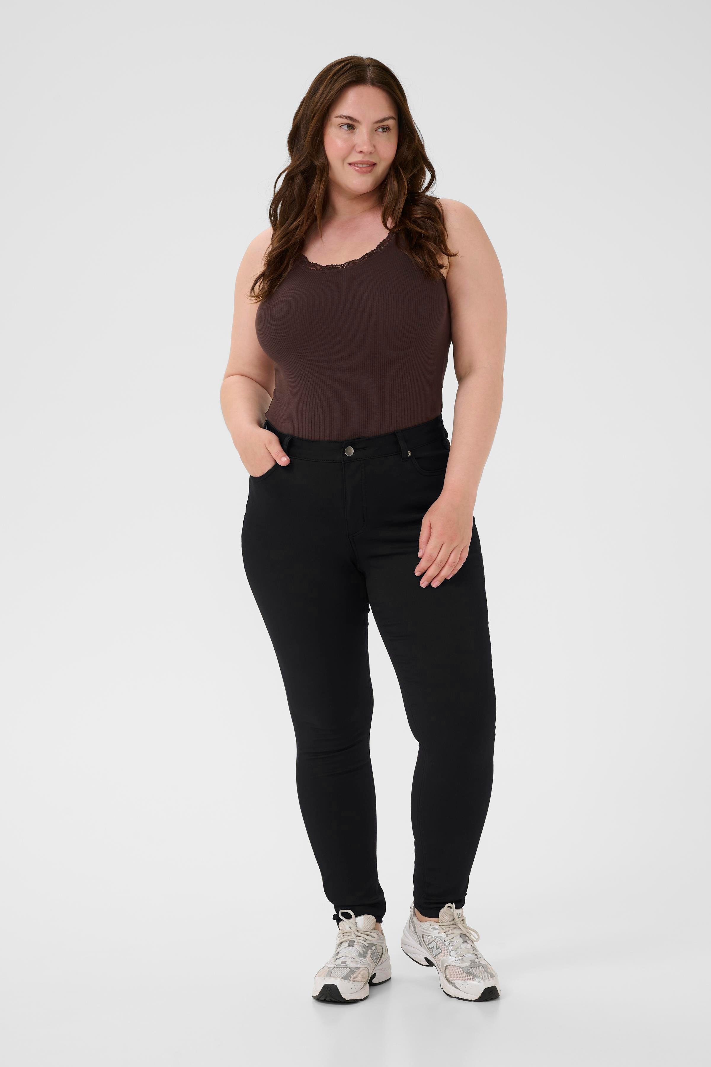 KClena Jeans LOOKBOOK FRONT 10583838-100121