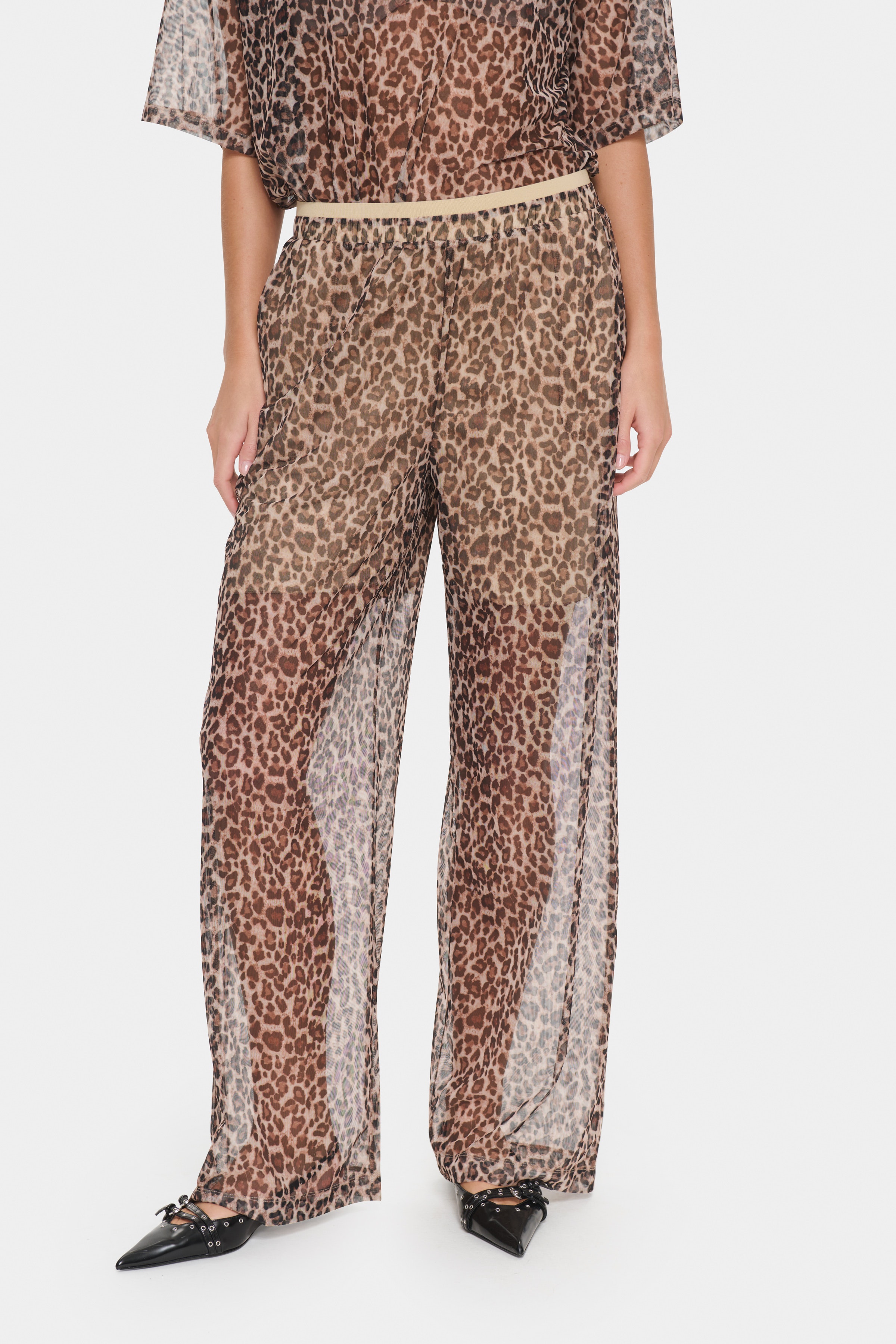 LoreenSZ Hose LOCATION NONE 30514258-302839