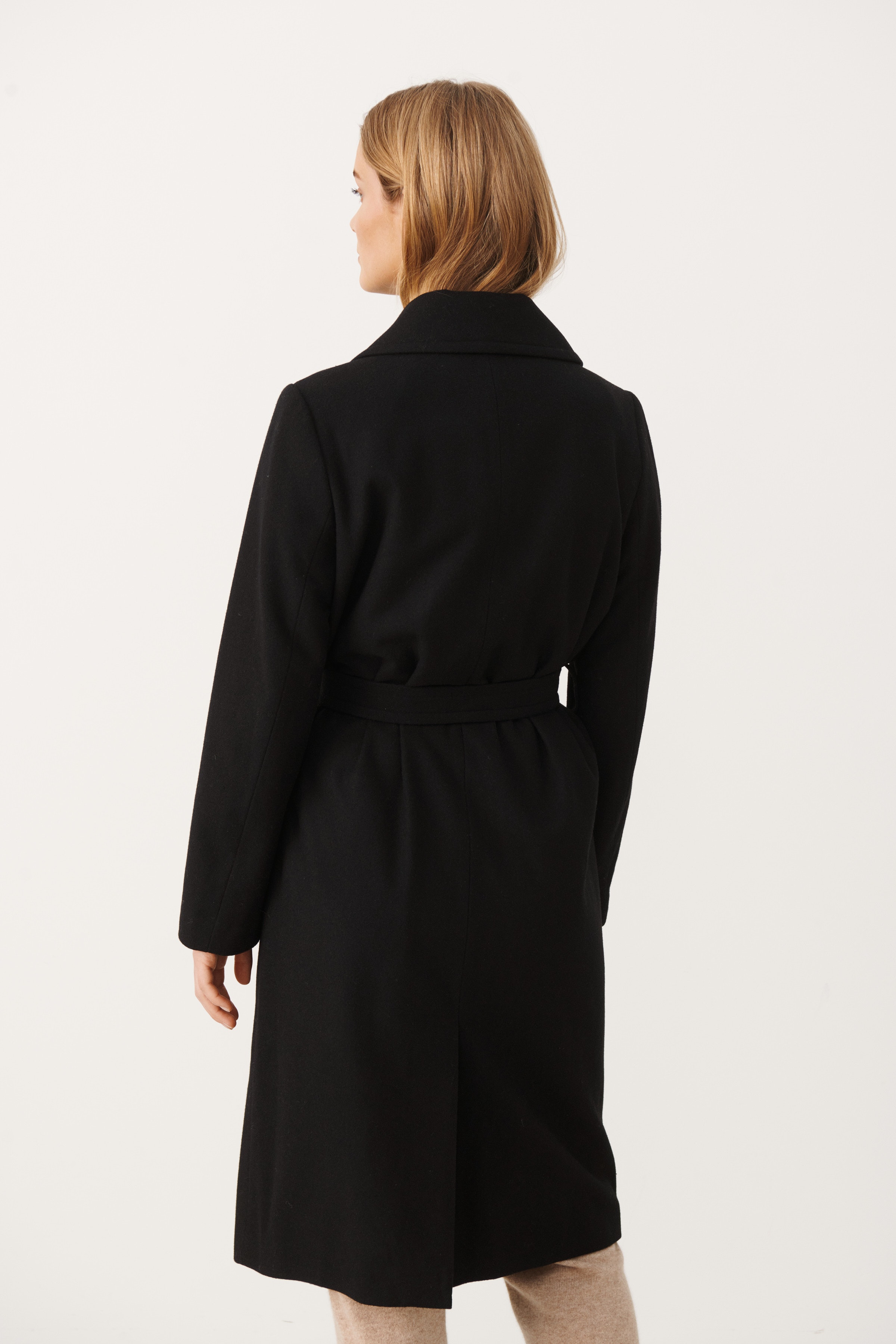 KleoPW Outerwear LOOKBOOK BACK 30306099-194008
