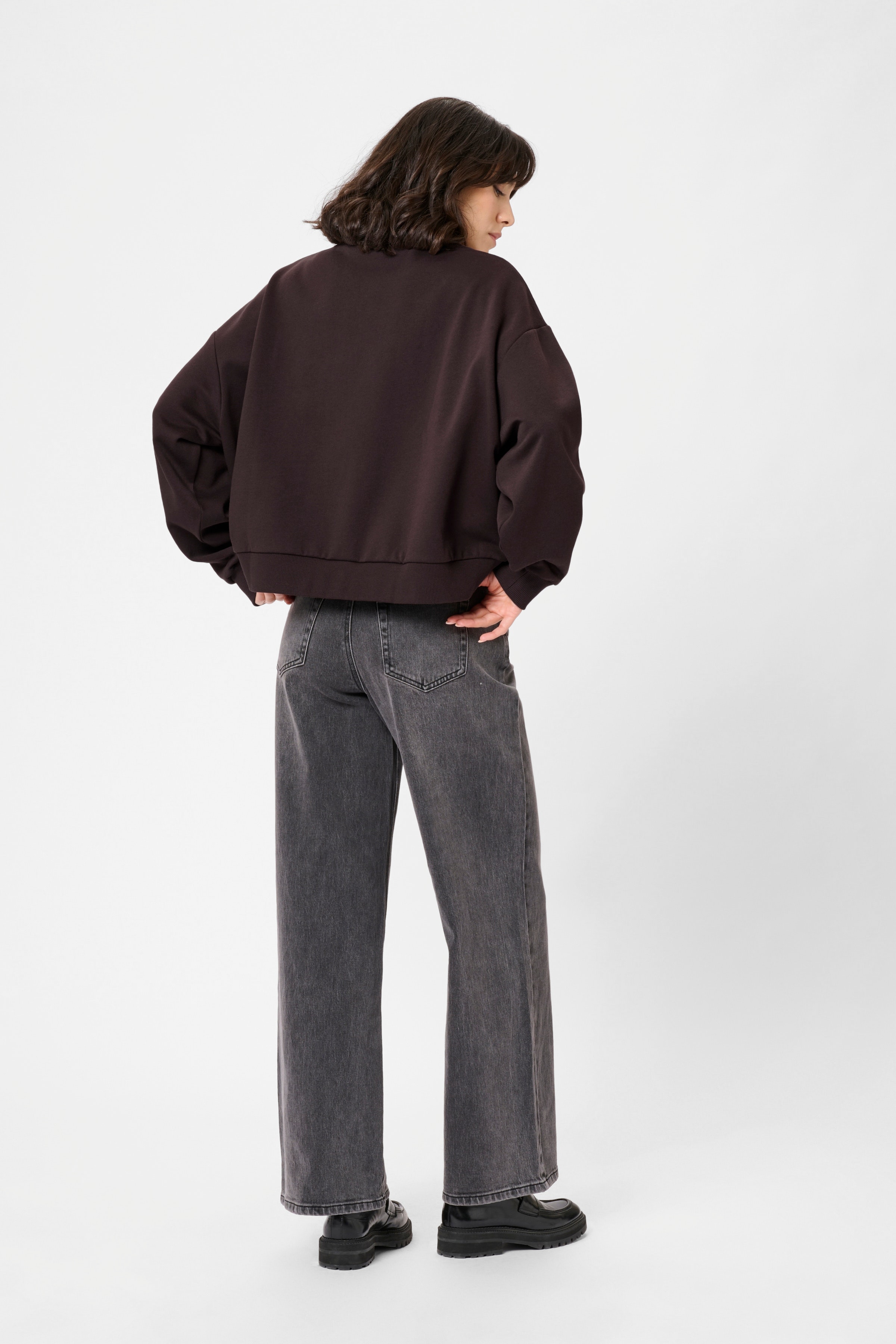 KAlise Sweatshirt LOOKBOOK BACK 10510868-191111