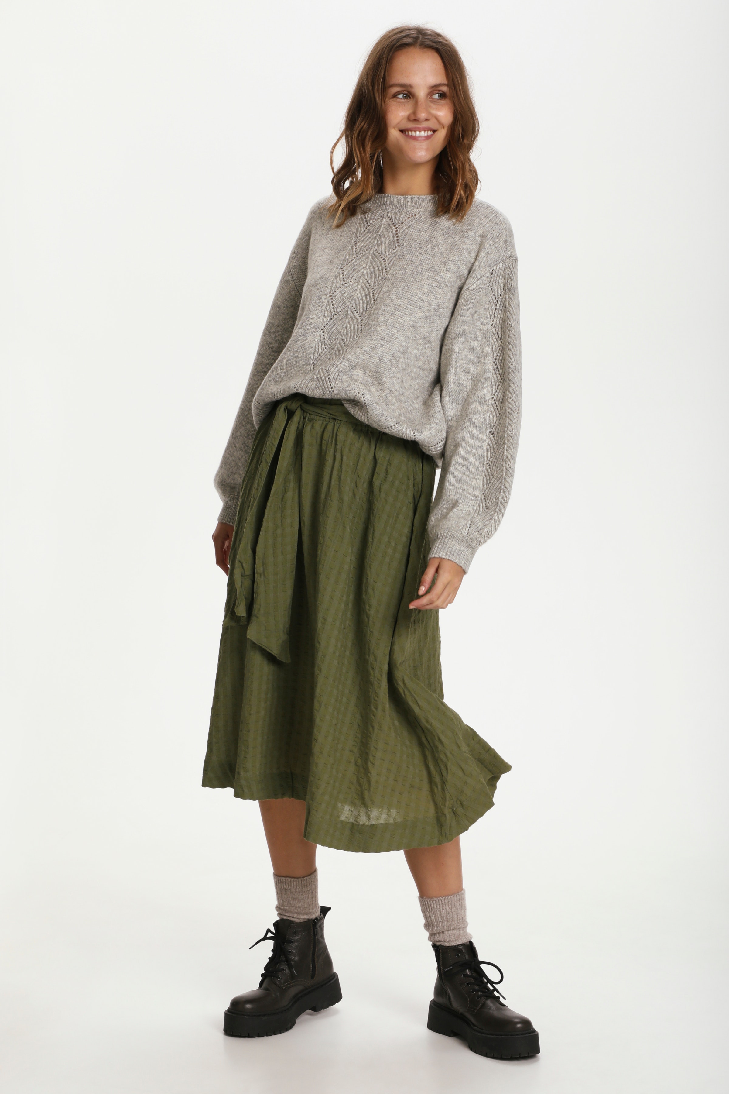 HelleSZ Pullover

 LOOKBOOK FRONT 30511250-1440021