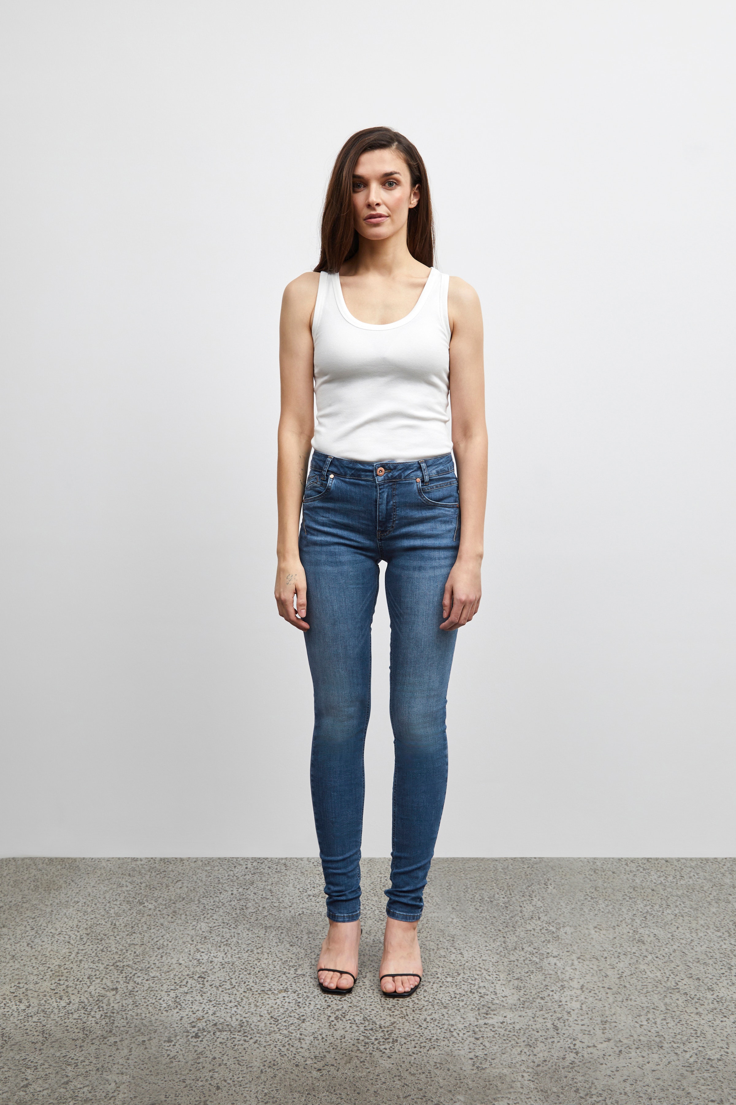 PZCARMEN Hw Jeans Skinny Leg LOOKBOOK FRONT 50204829-5001901