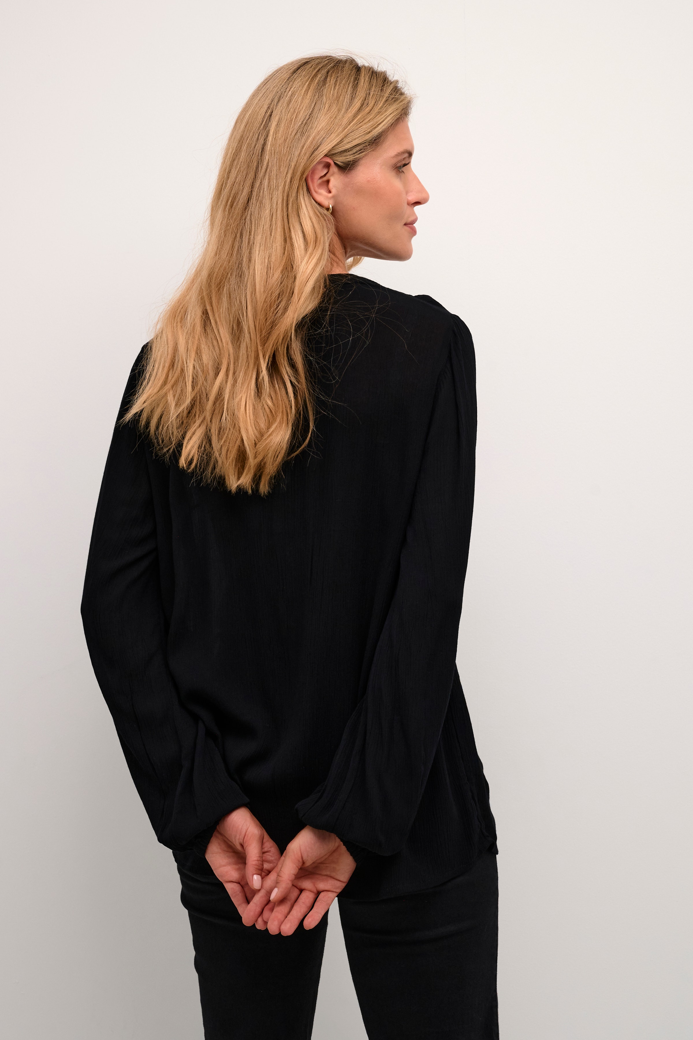BPlouise Blus LOOKBOOK BACK 10590633-100121B