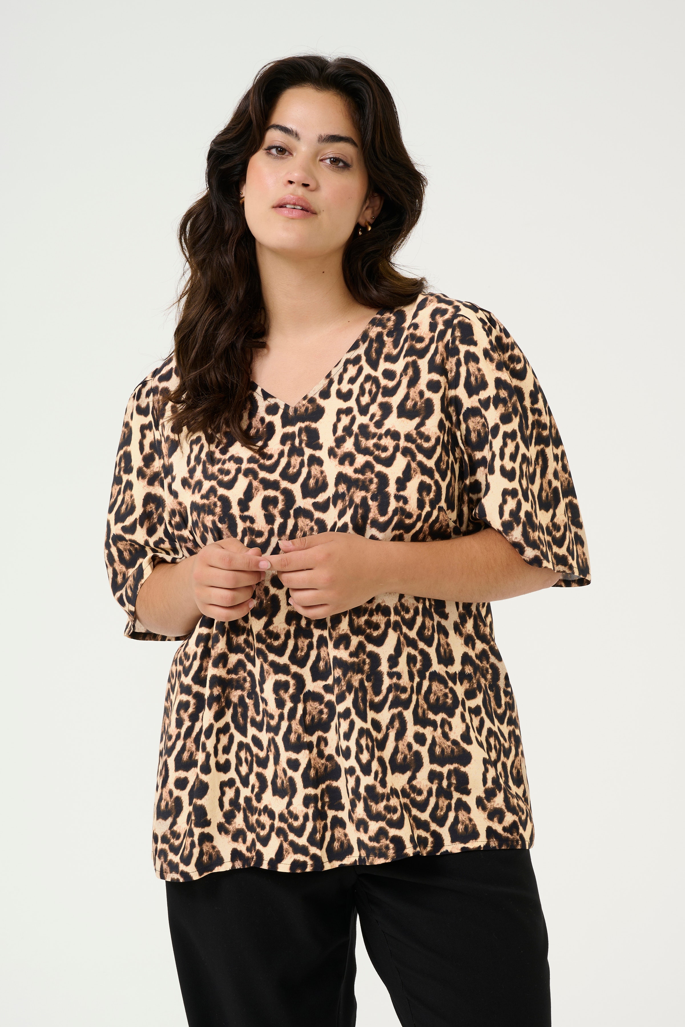 KCperla Blus LOOKBOOK FRONT 10583139-107281