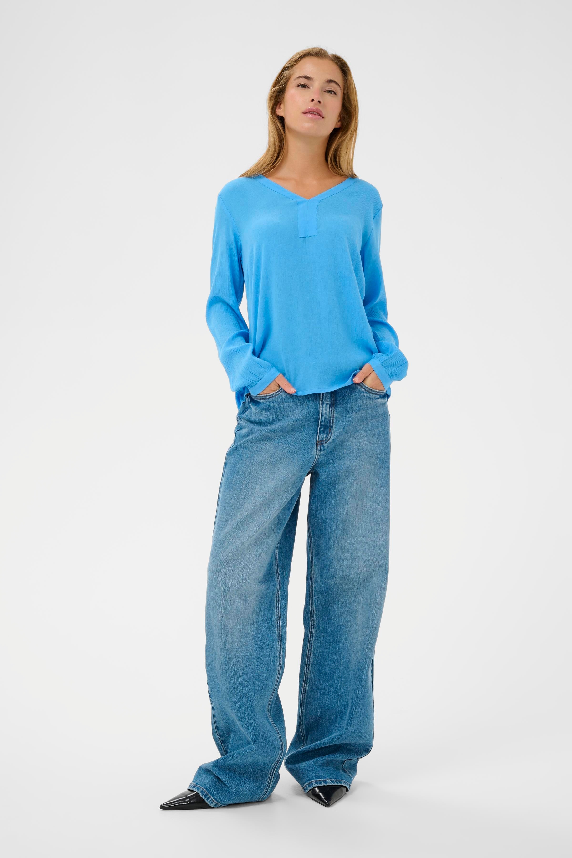 KAamber Blouse LOOKBOOK FRONT 501032-174139