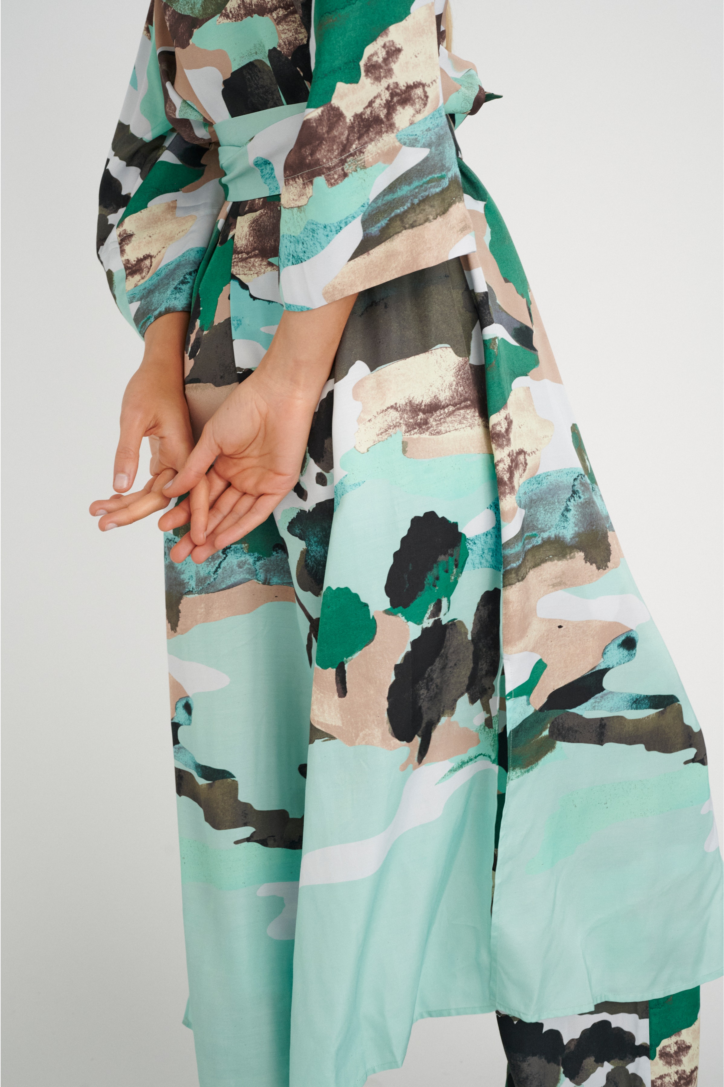 MadelineIW Kleid LOOKBOOK BACK 30107072-301162