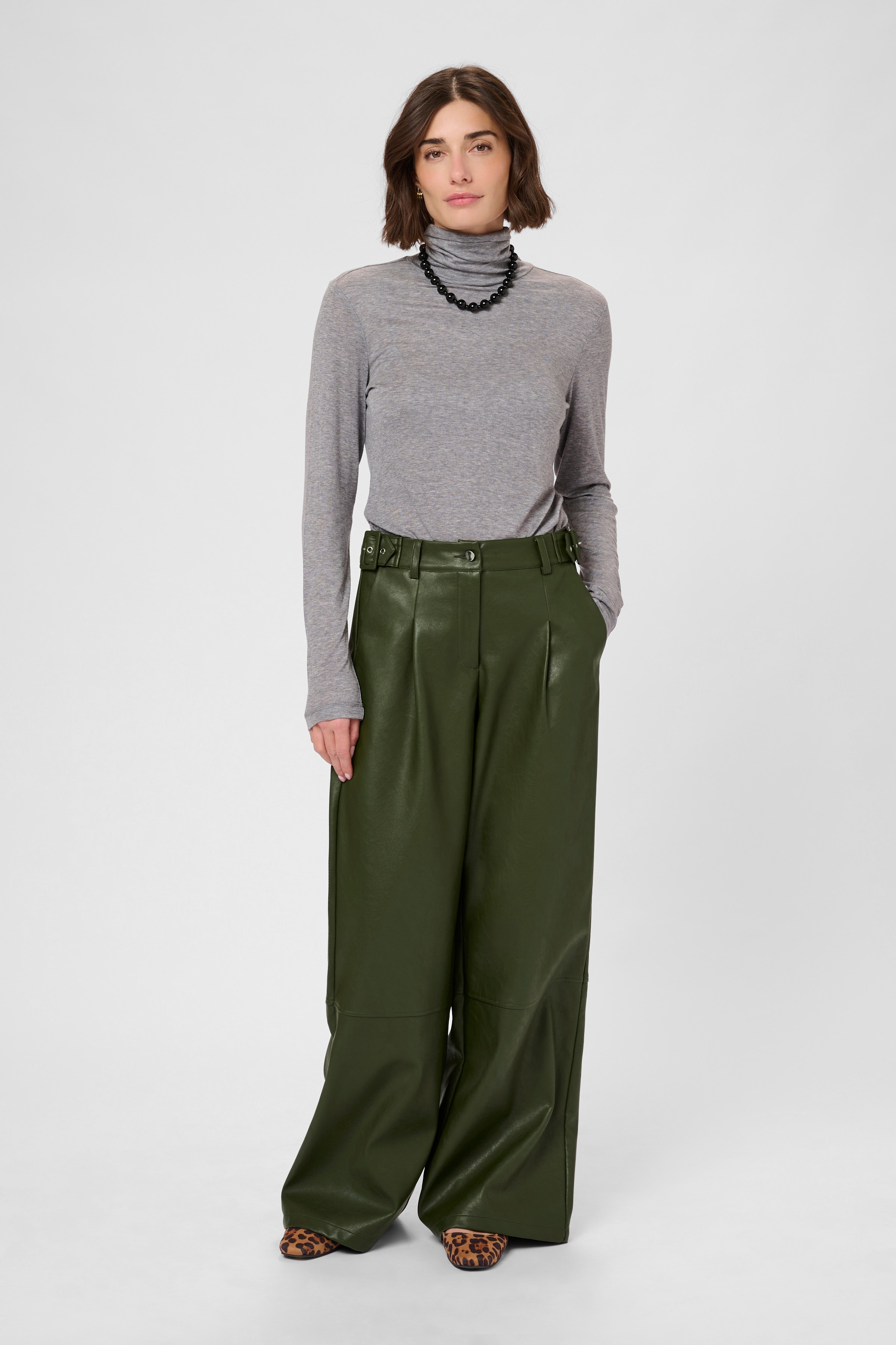 CUlilli Hose aus Kunstleder LOOKBOOK FRONT 50112252-190419
