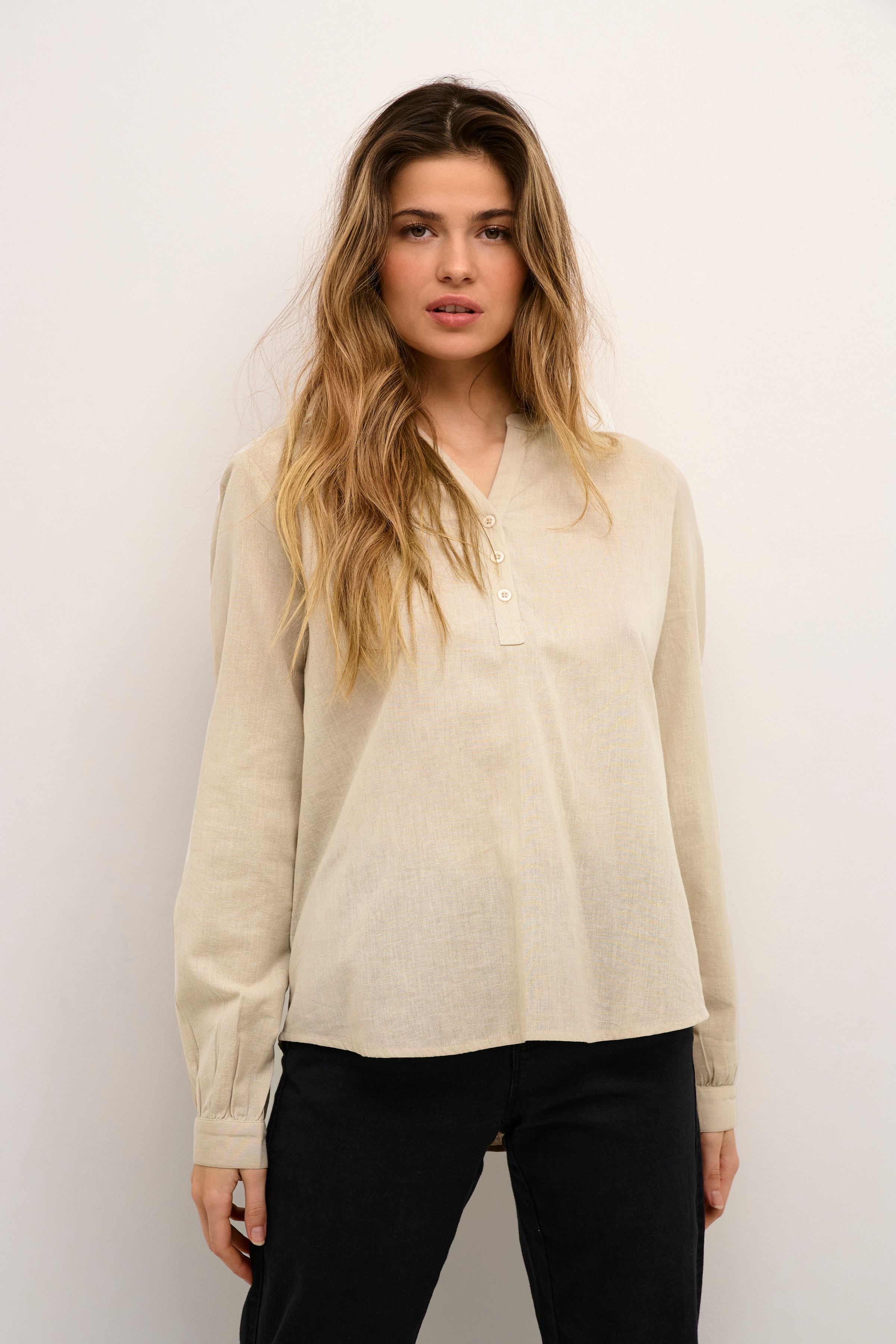 KAmajse Leinenbluse LOOKBOOK FRONT 10507392-151305