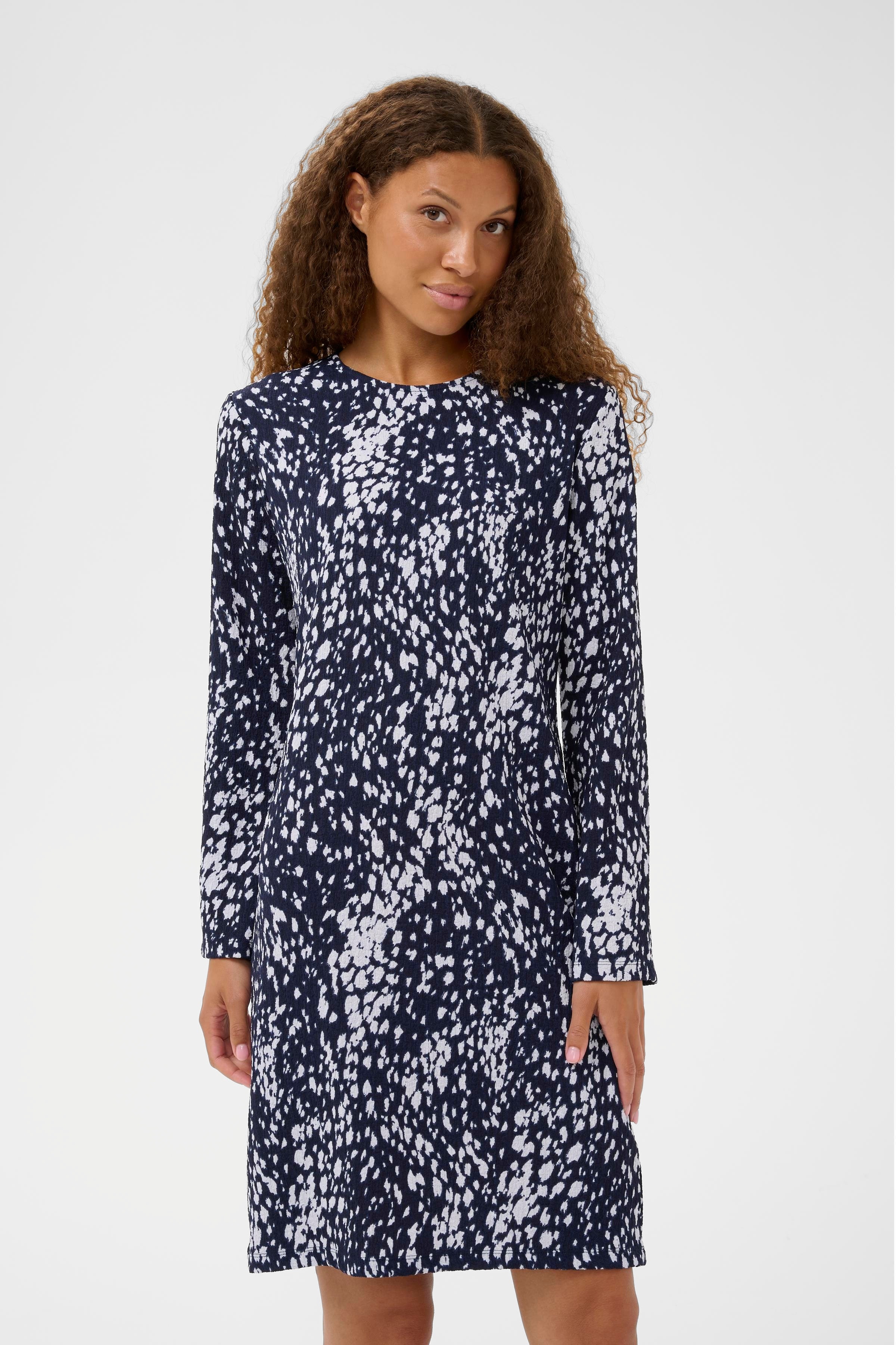 IlyssaSZ Kjole LOOKBOOK FRONT 30513752-304504