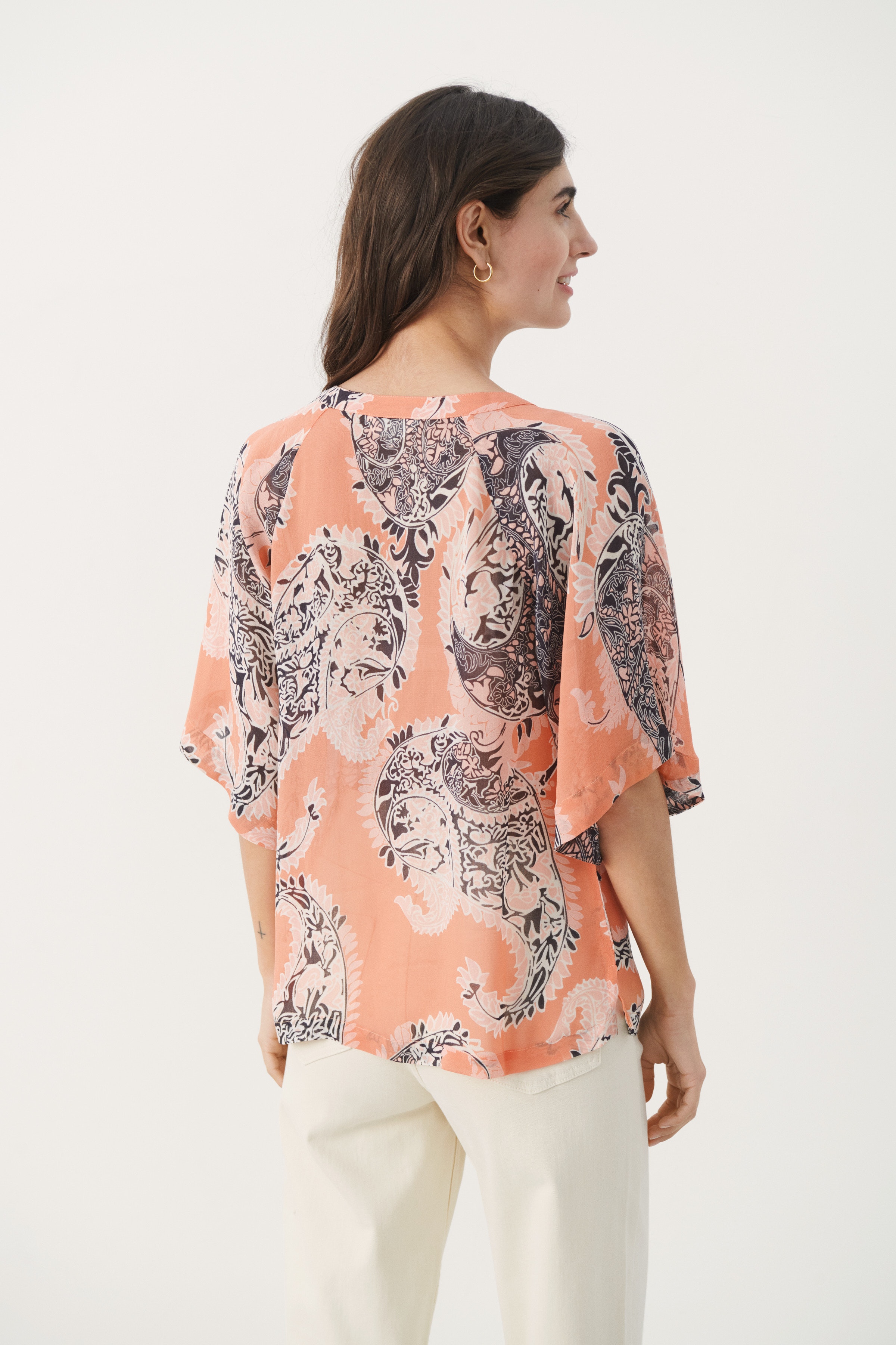 PetinasPW Shirt LOOKBOOK BACK 30307033-301518