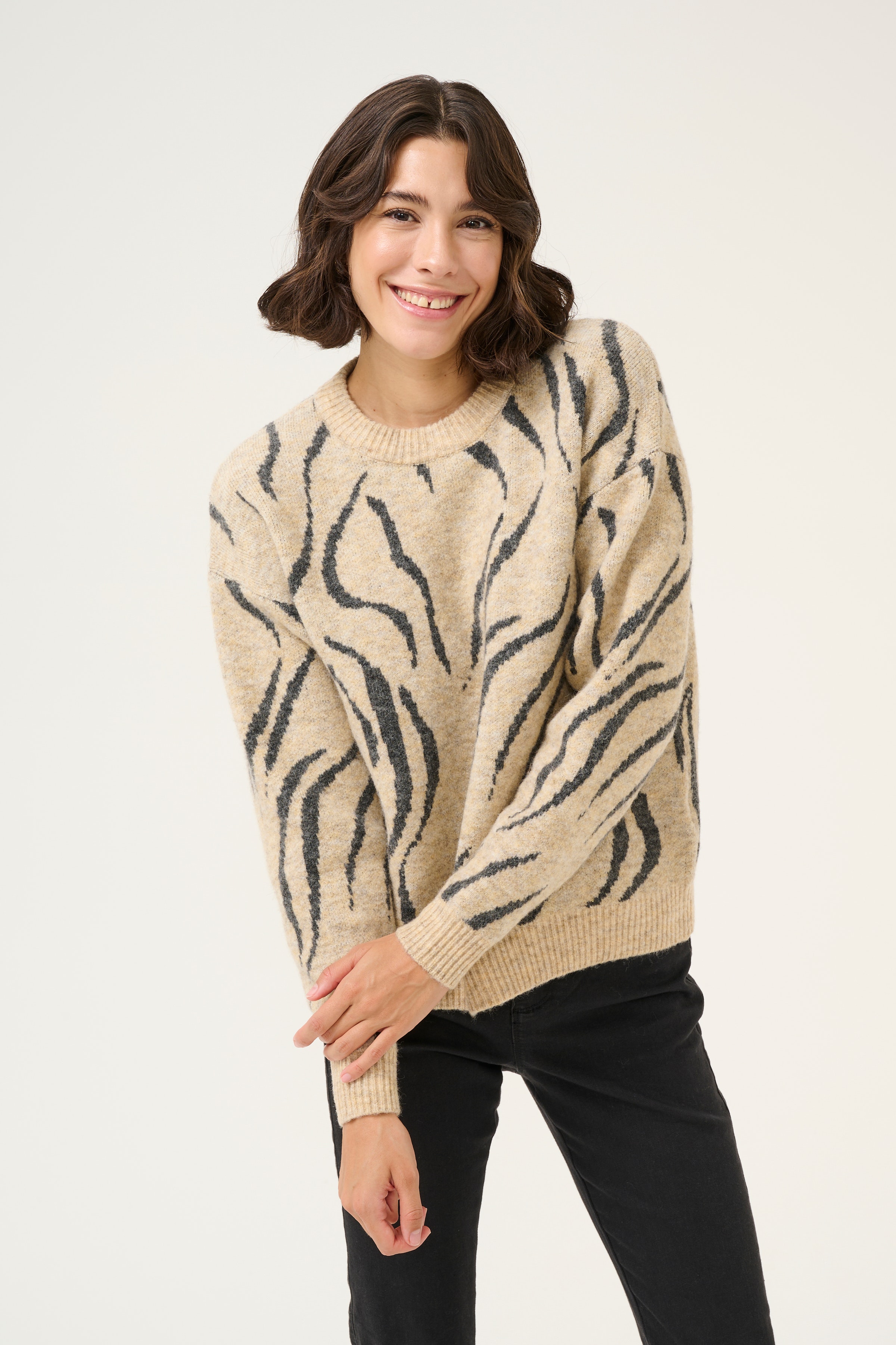 KAbillie Pullover LOOKBOOK FRONT 10509148-107157