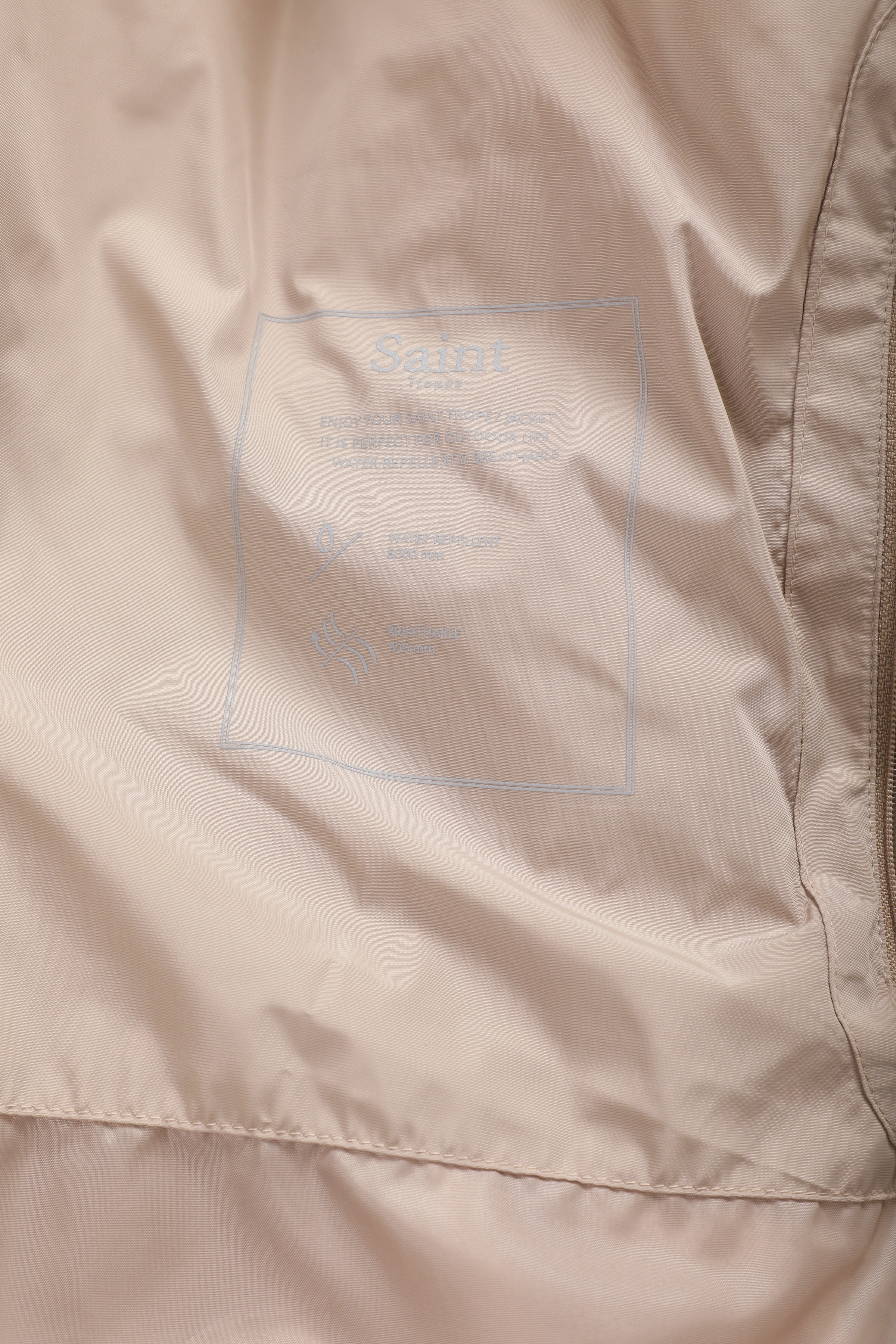  HellaSZ Vest

 LOOKBOOK DETAIL 30511214-161210