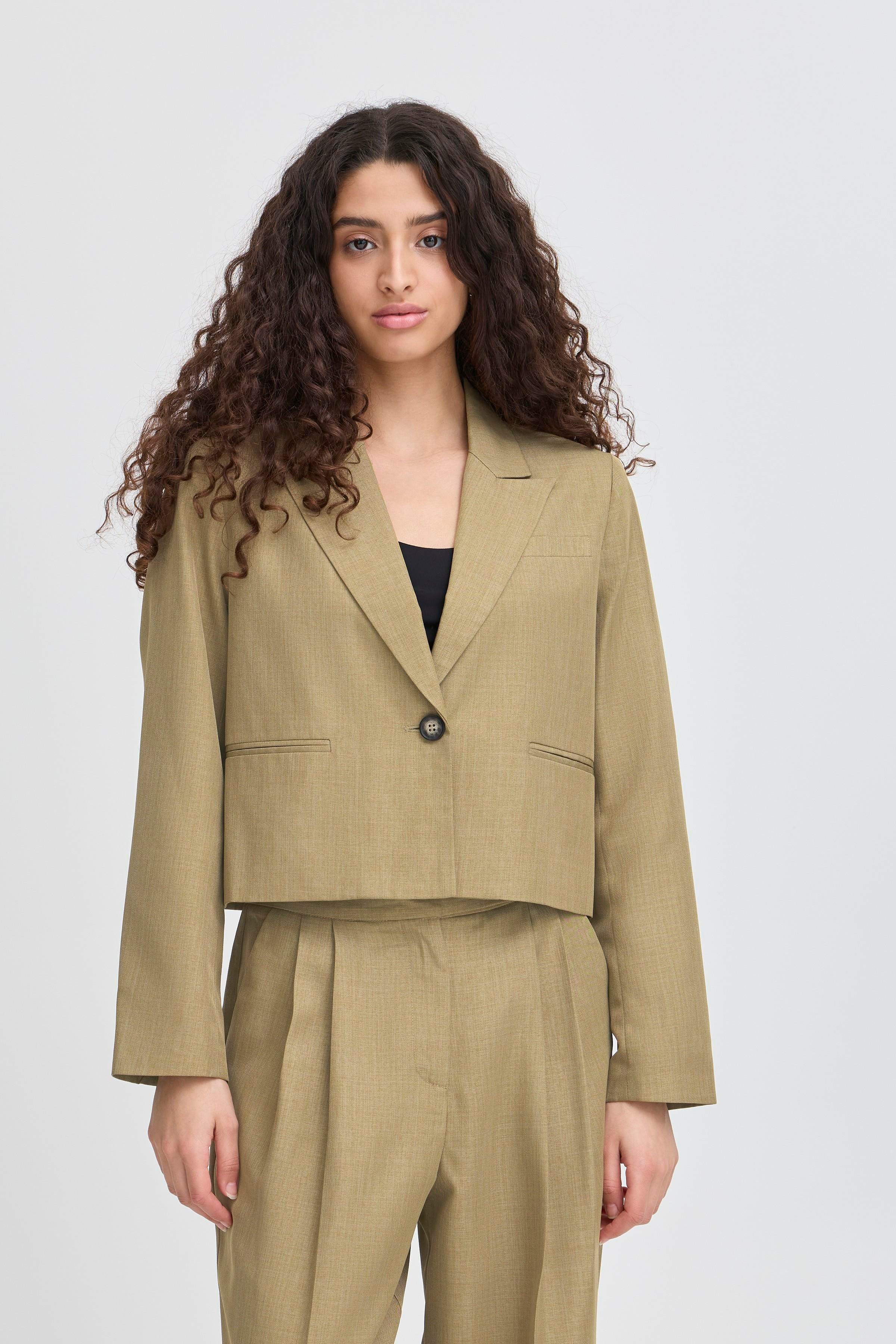 IHEZOLA Blazer LOOKBOOK FRONT 20124102-1705171