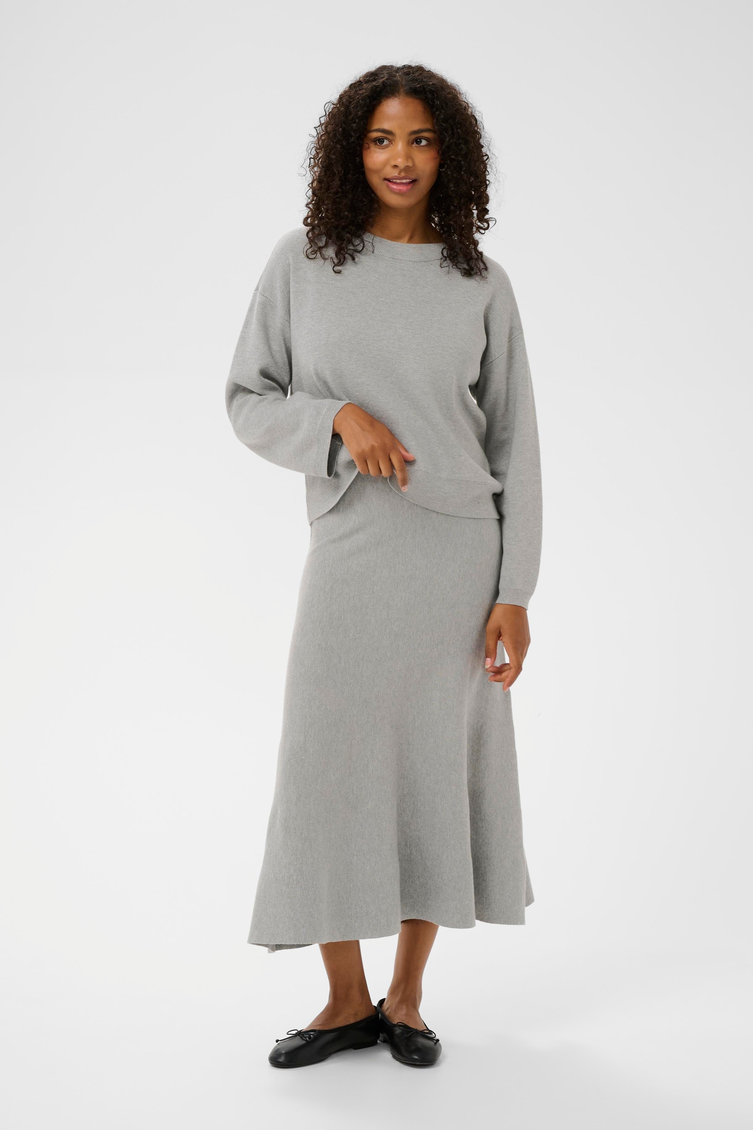 KAmalina Pullover LOOKBOOK FRONT 10511110-100123