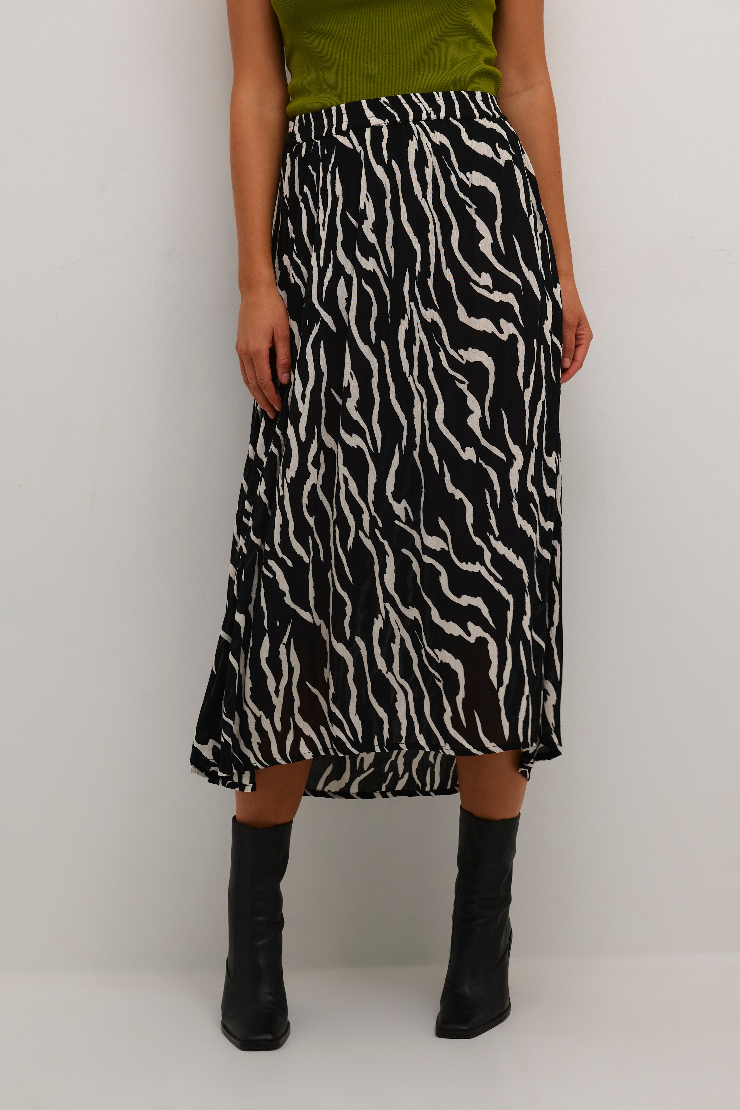 KAamber Kjol LOOKBOOK FRONT 10508267-103939