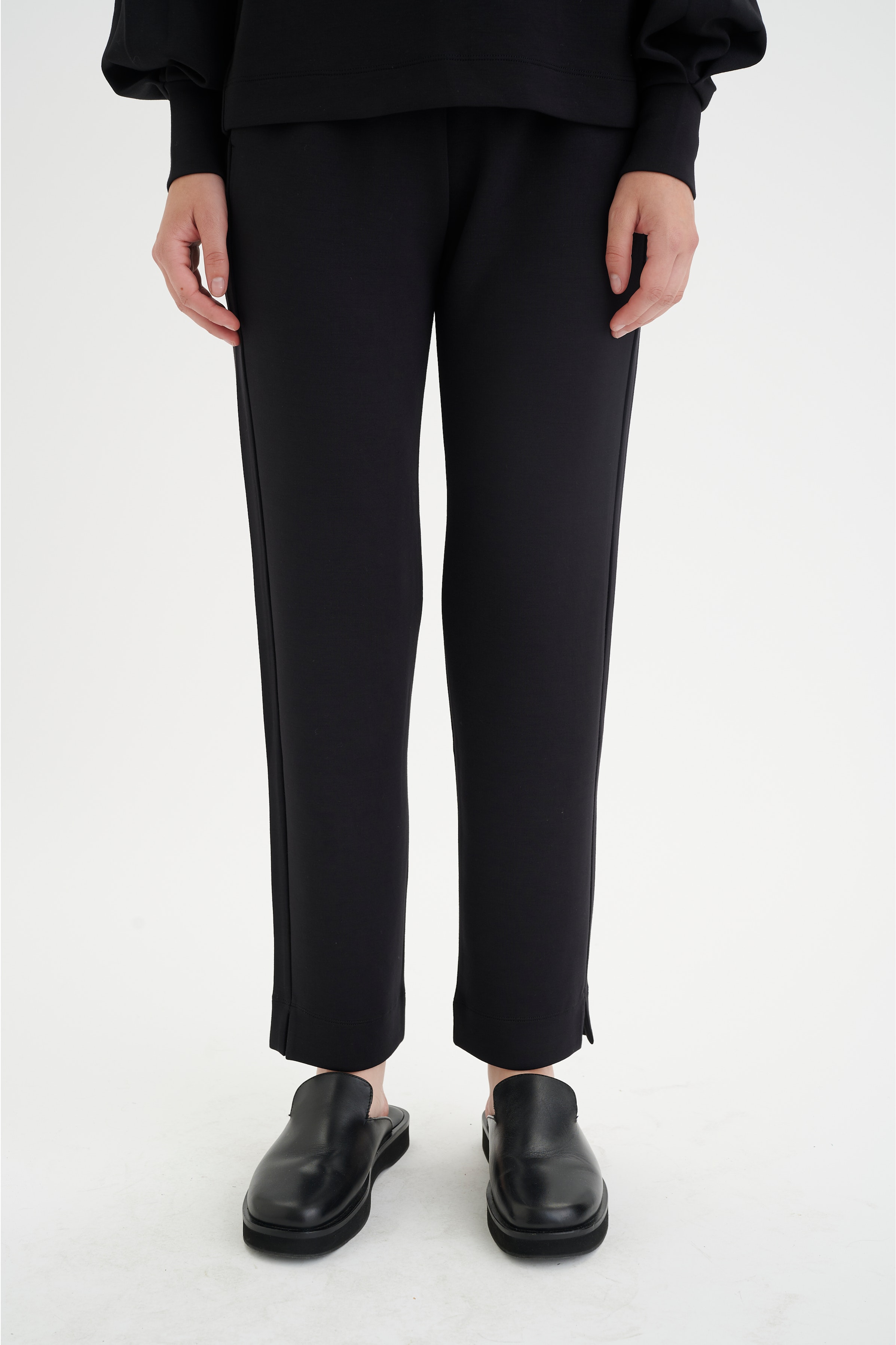 DaltonIW Hose LOOKBOOK FRONT 30106689-194008