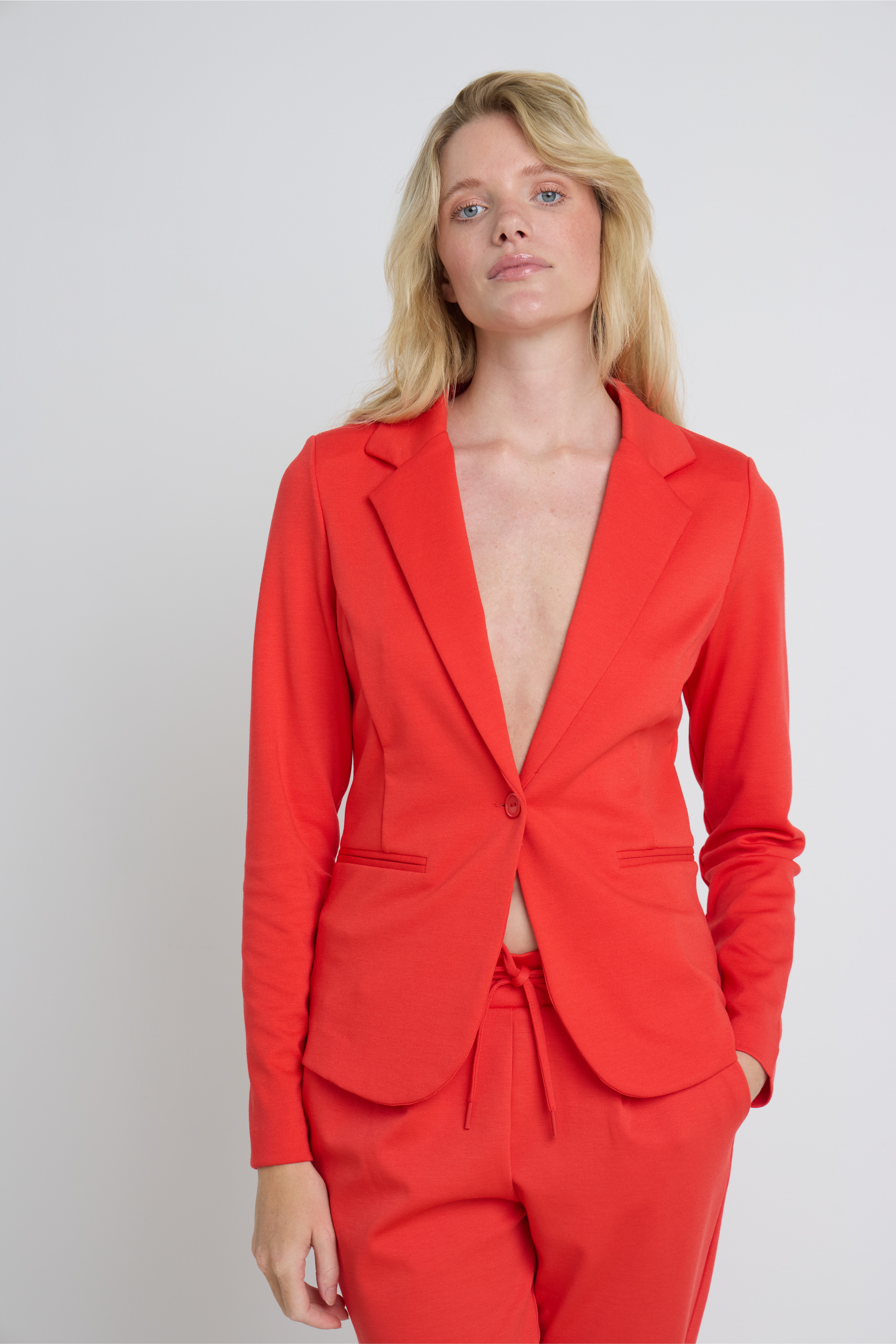 IHKATE Blazer LOCATION NONE 20101801-171664