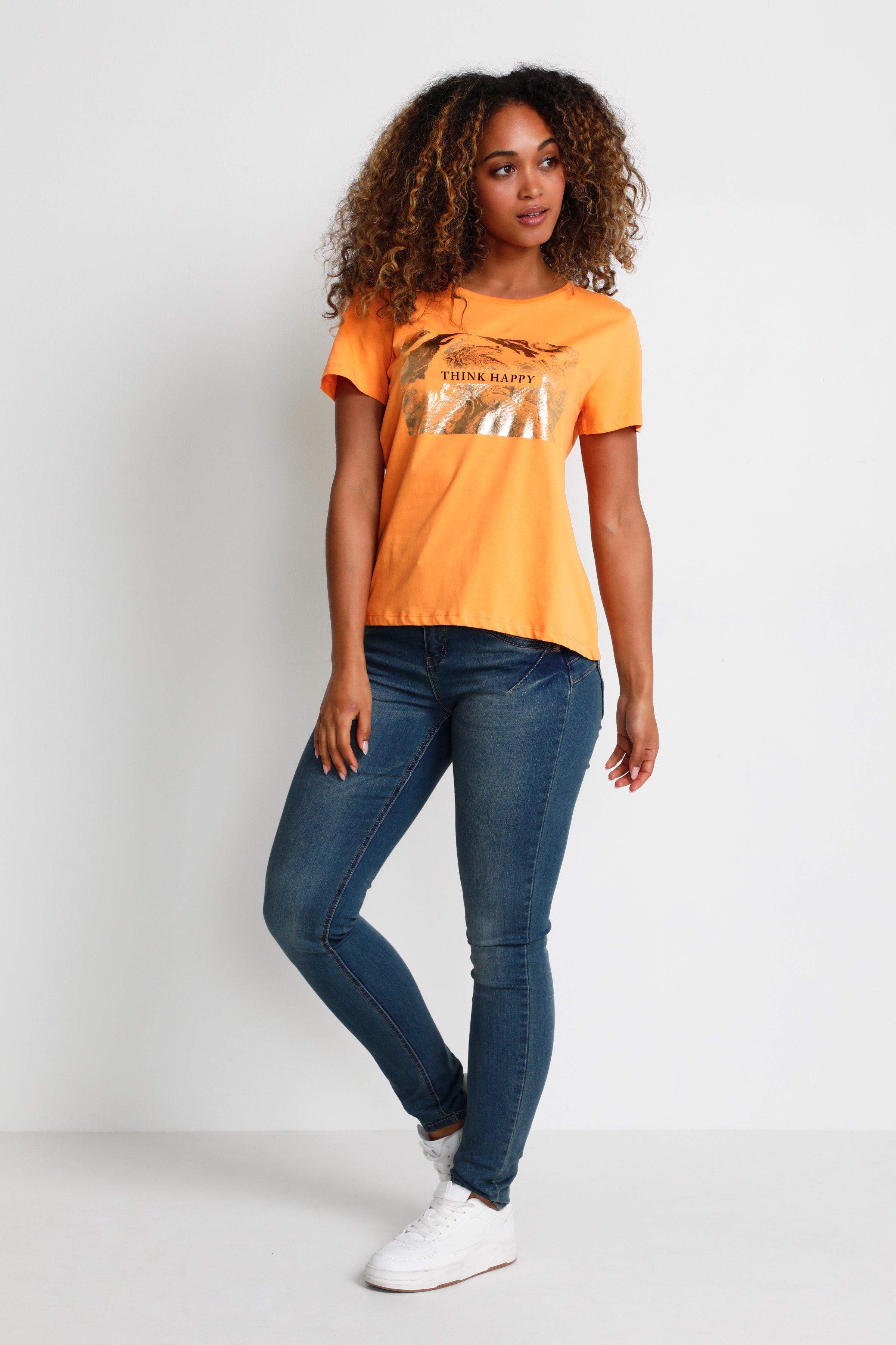 CRTora T-shirt LOOKBOOK FRONT 10609867-151153