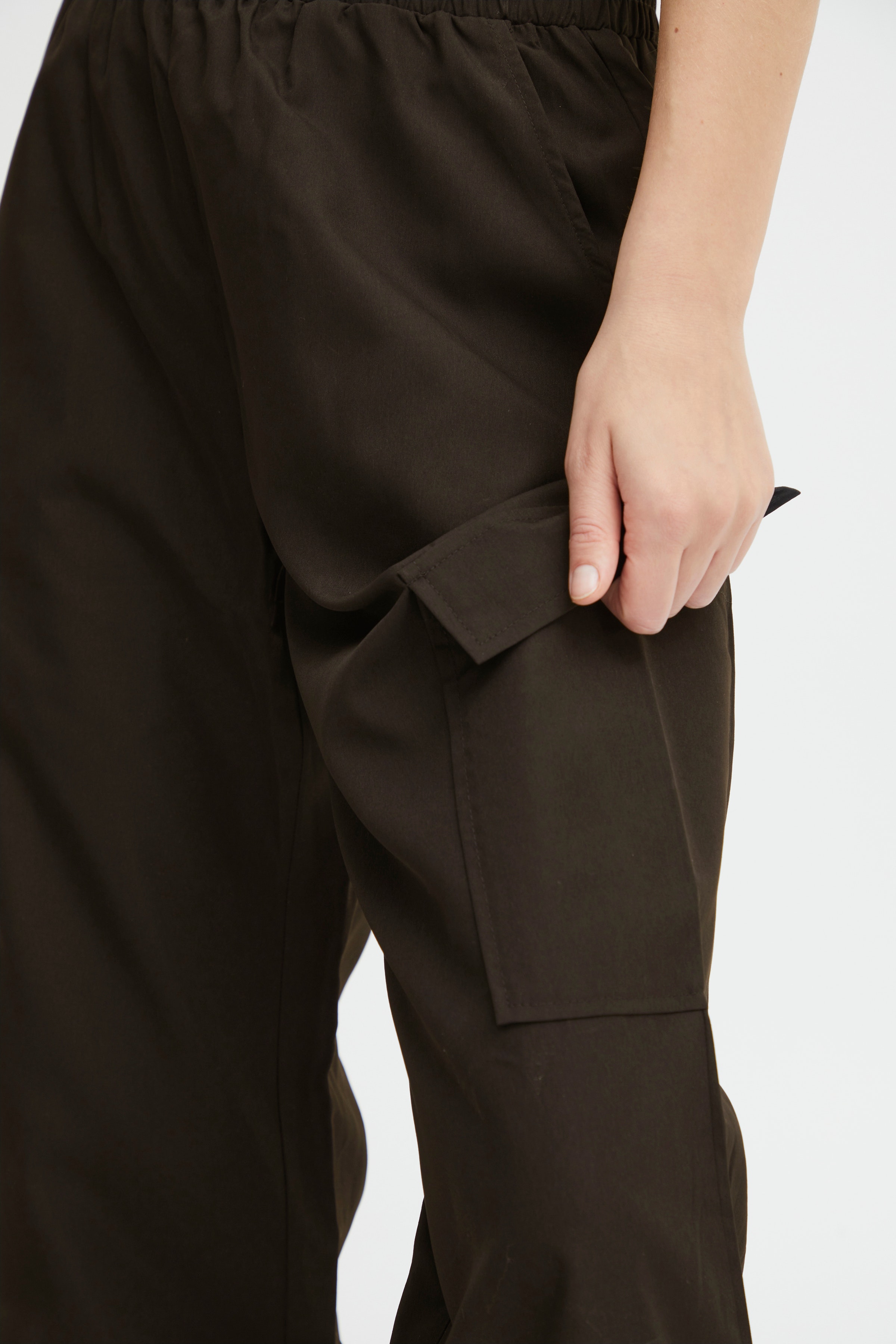 IXKECIA Trousers LOOKBOOK DETAIL 20118992-190915