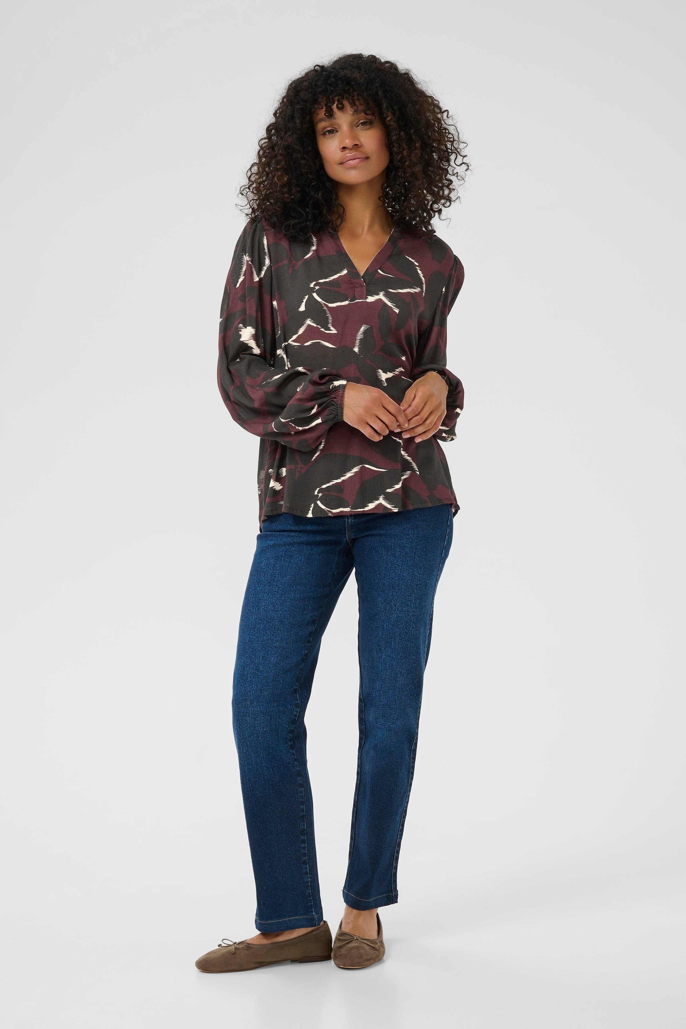KAbeate Bluse LOOKBOOK FRONT 10510756-108224