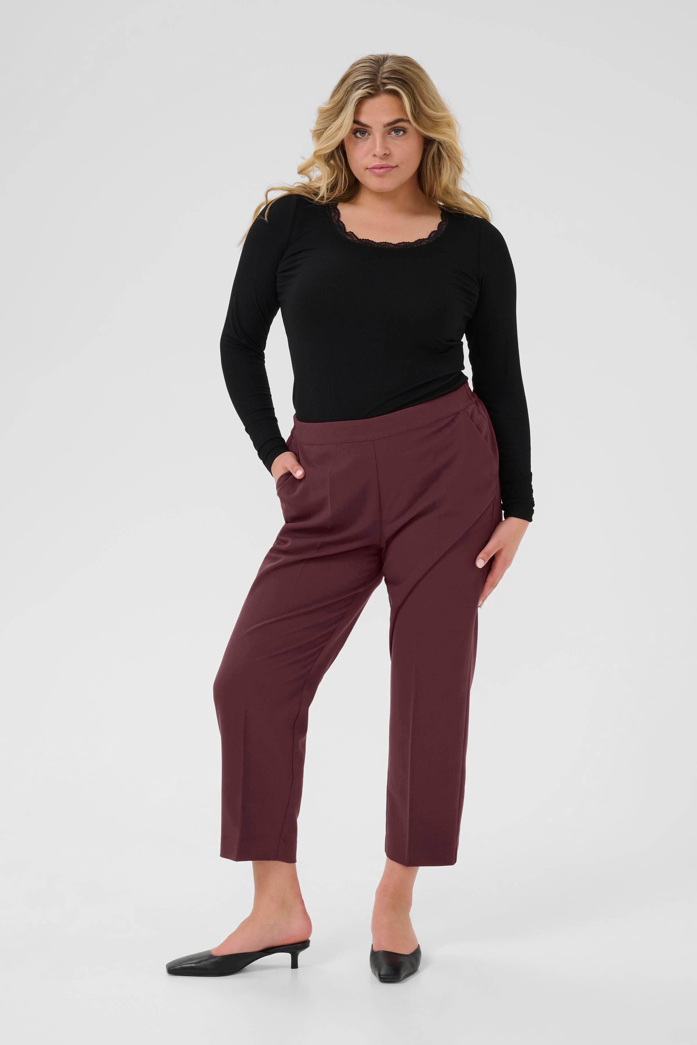 KCsakira Cropped Broek LOOKBOOK FRONT 10580650-191619