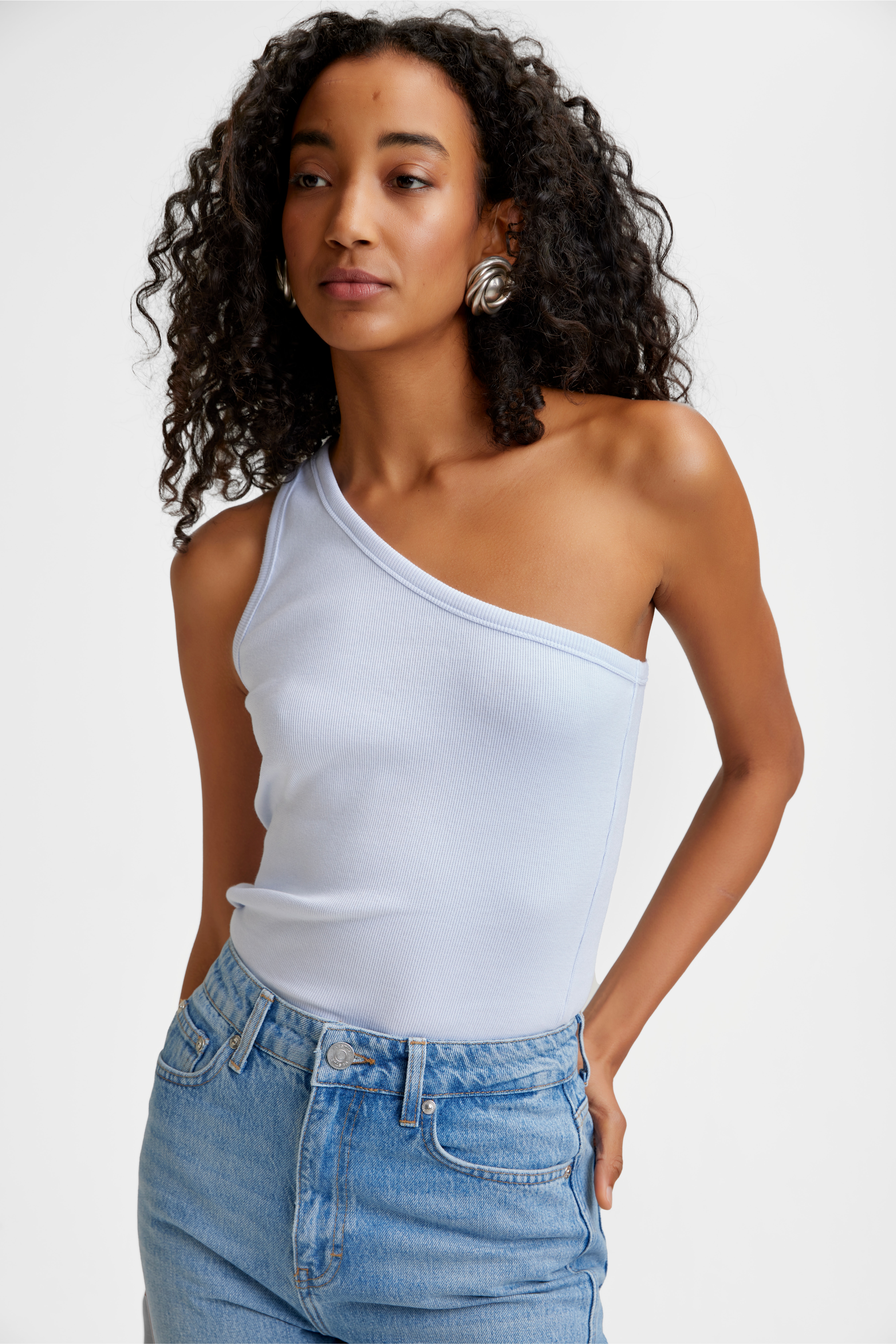 DrewGZ Top LOOKBOOK FRONT 10906241-143949