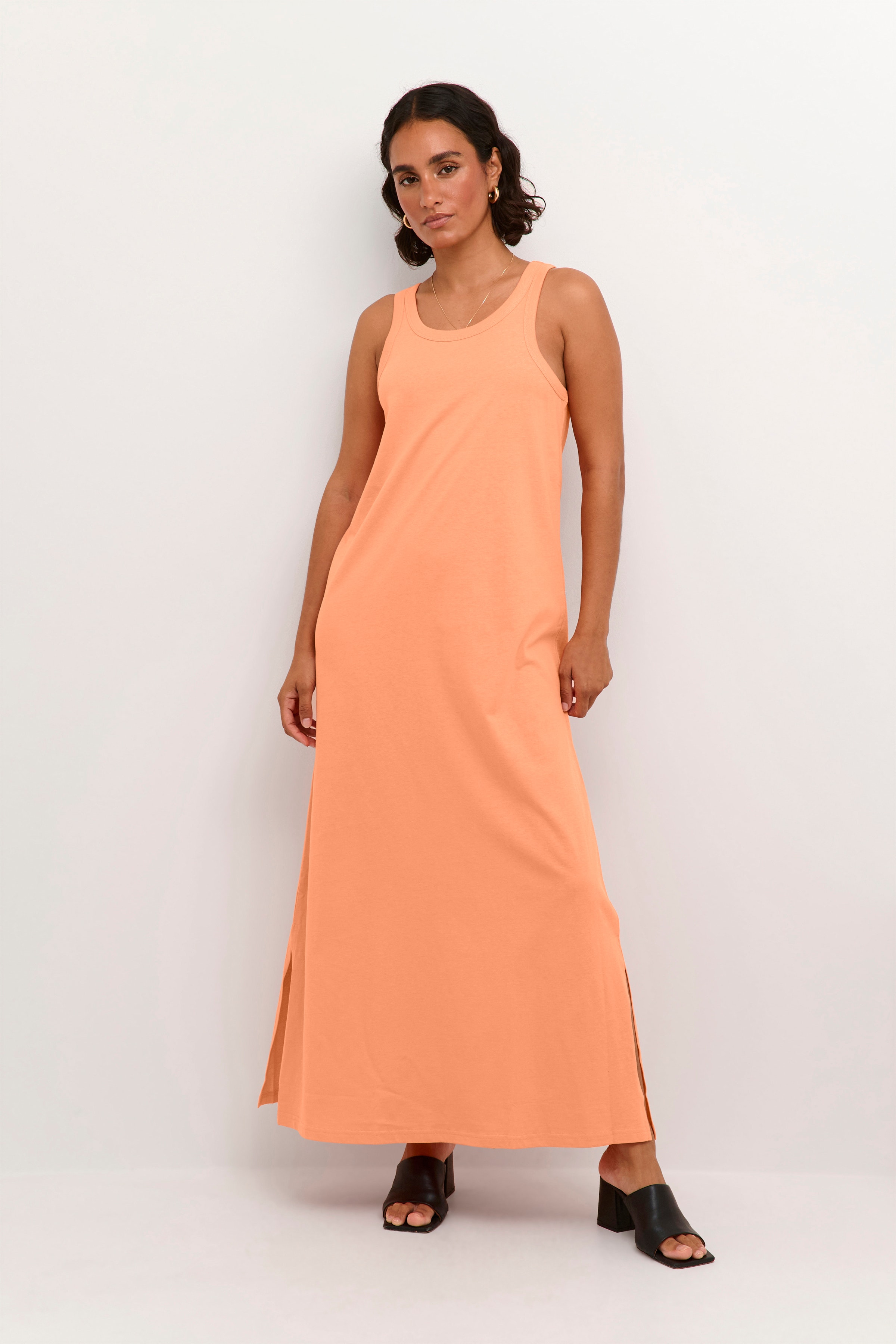 KAditte Kleid LOOKBOOK FRONT 10507452-161442