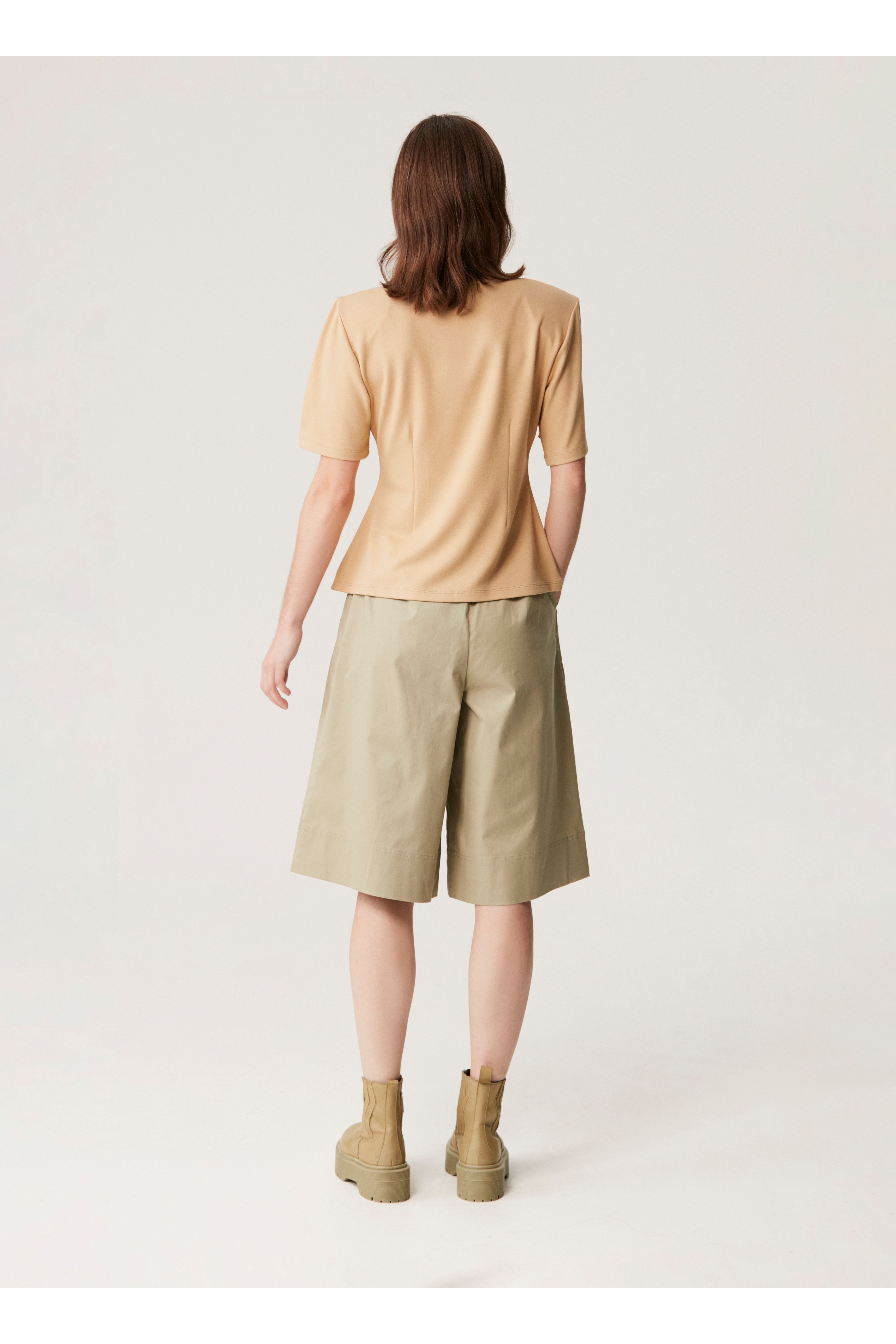 SifGZ Shorts LOOKBOOK BACK 10905409-160613