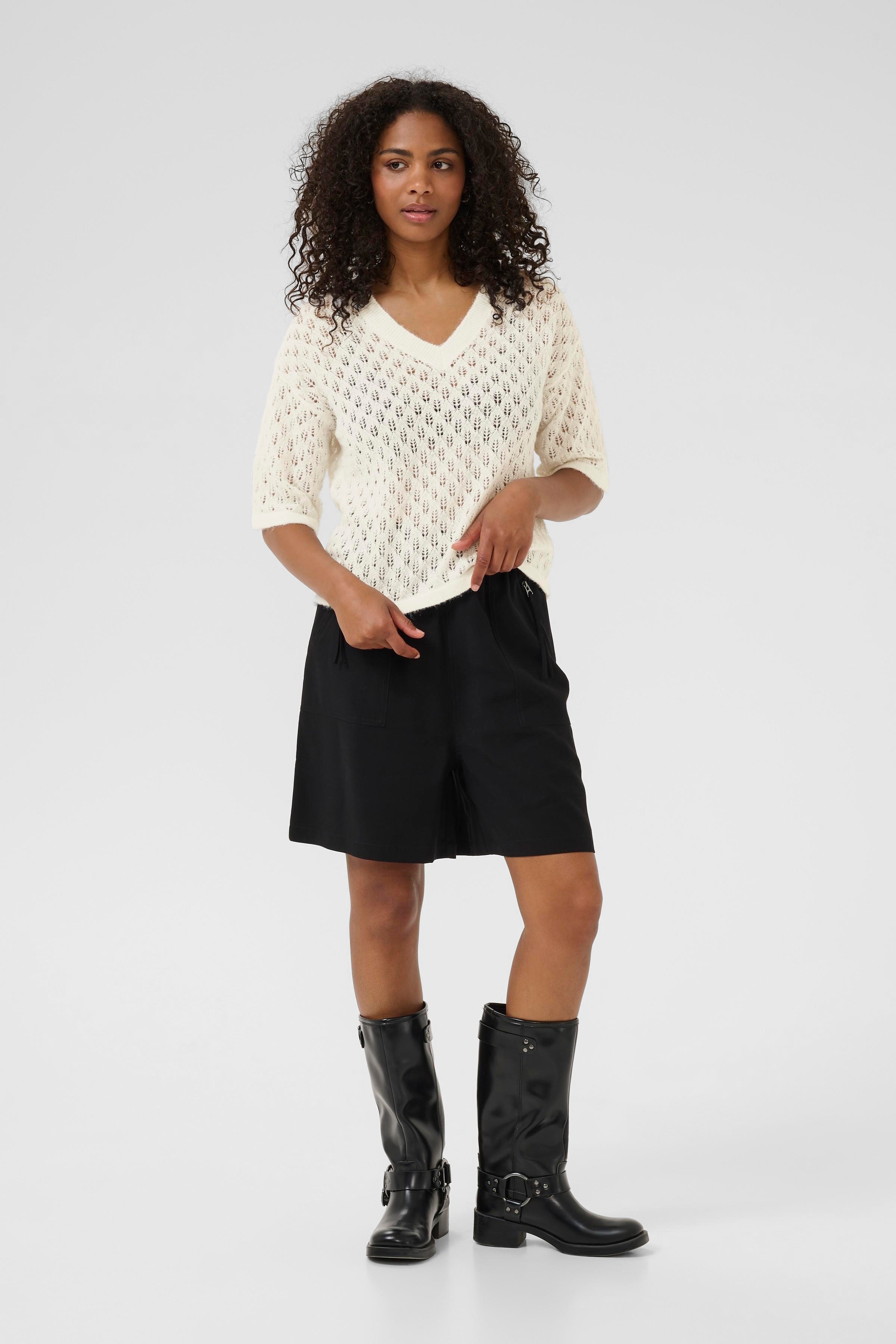 KAlourine Pullover LOOKBOOK FRONT 10510171-110602