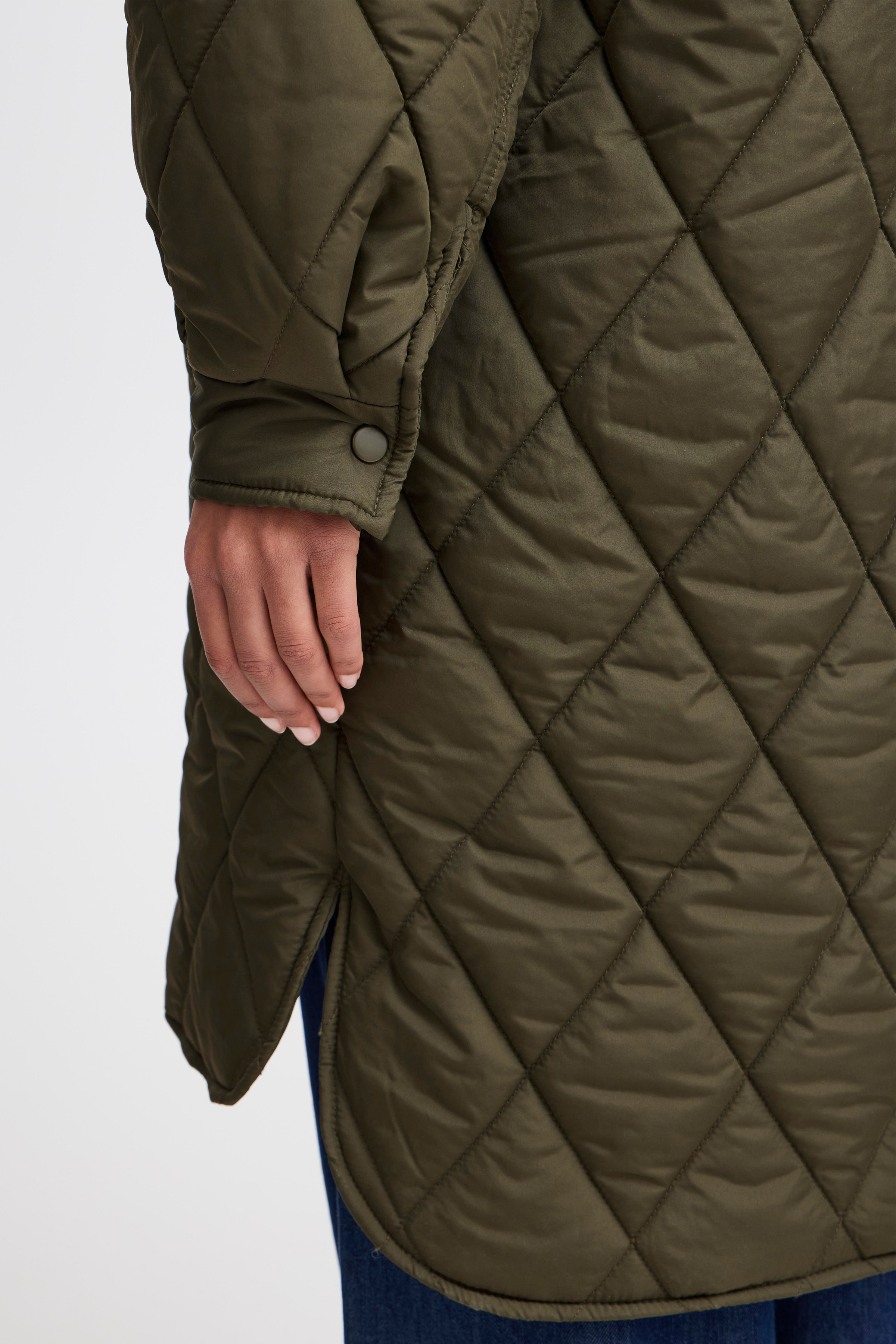 IHHANSA Outerwear LOOKBOOK DETAIL 20116646-190414