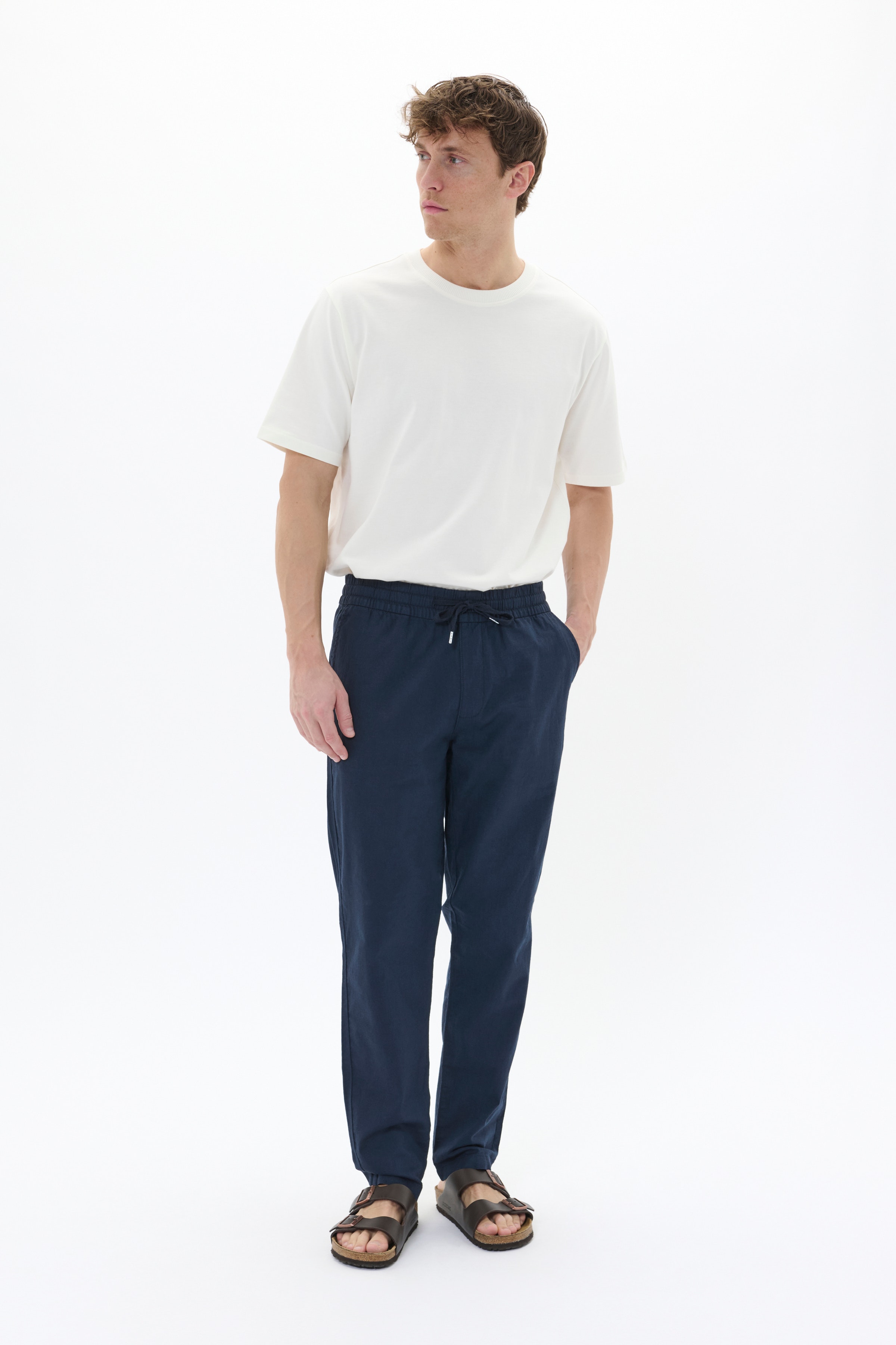 MAbarton linen trousers LOOKBOOK FRONT 30206031-194011