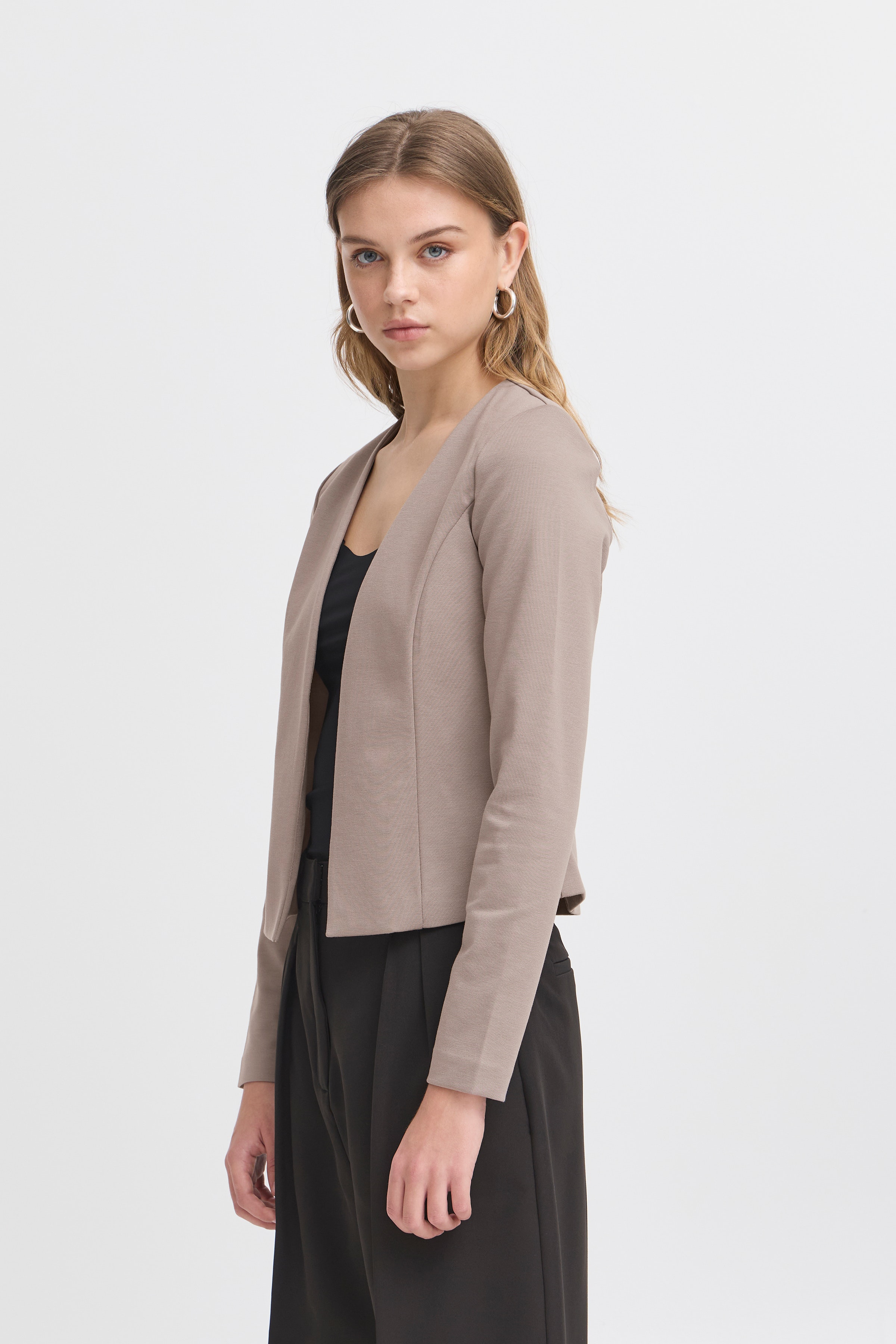 IHKATE Short Blazer LOOKBOOK FRONT 20112547-181210