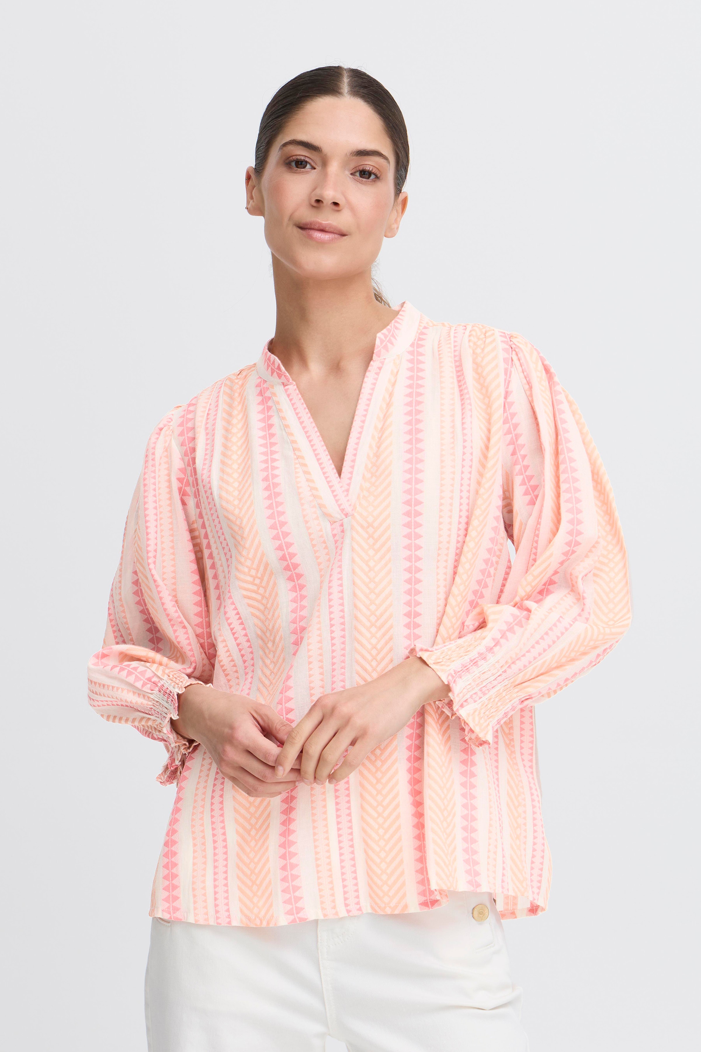 PZTHEA Blus LOOKBOOK FRONT 50208964-204784