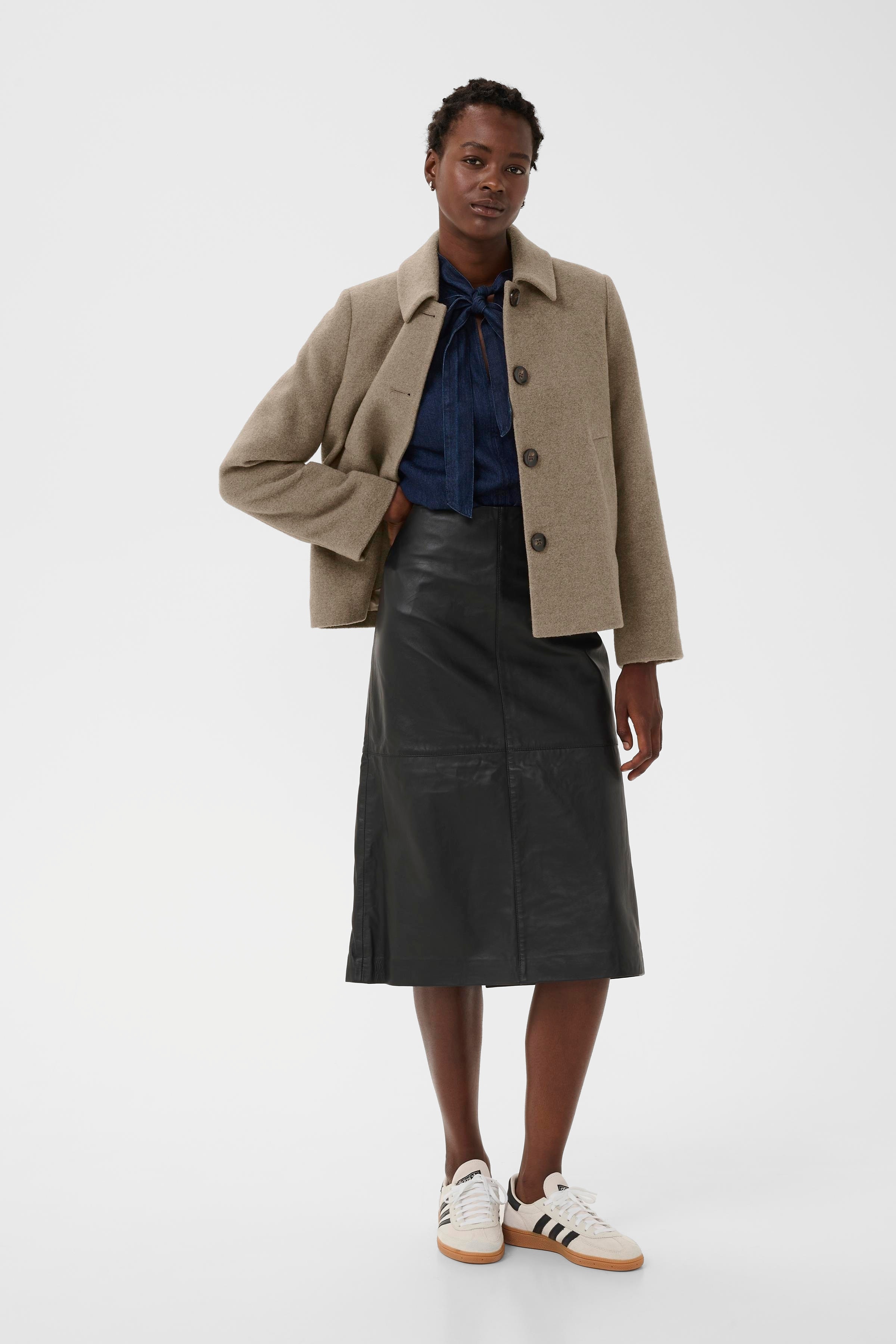 LamillaPW Mantel LOOKBOOK FRONT 30310259-1811121