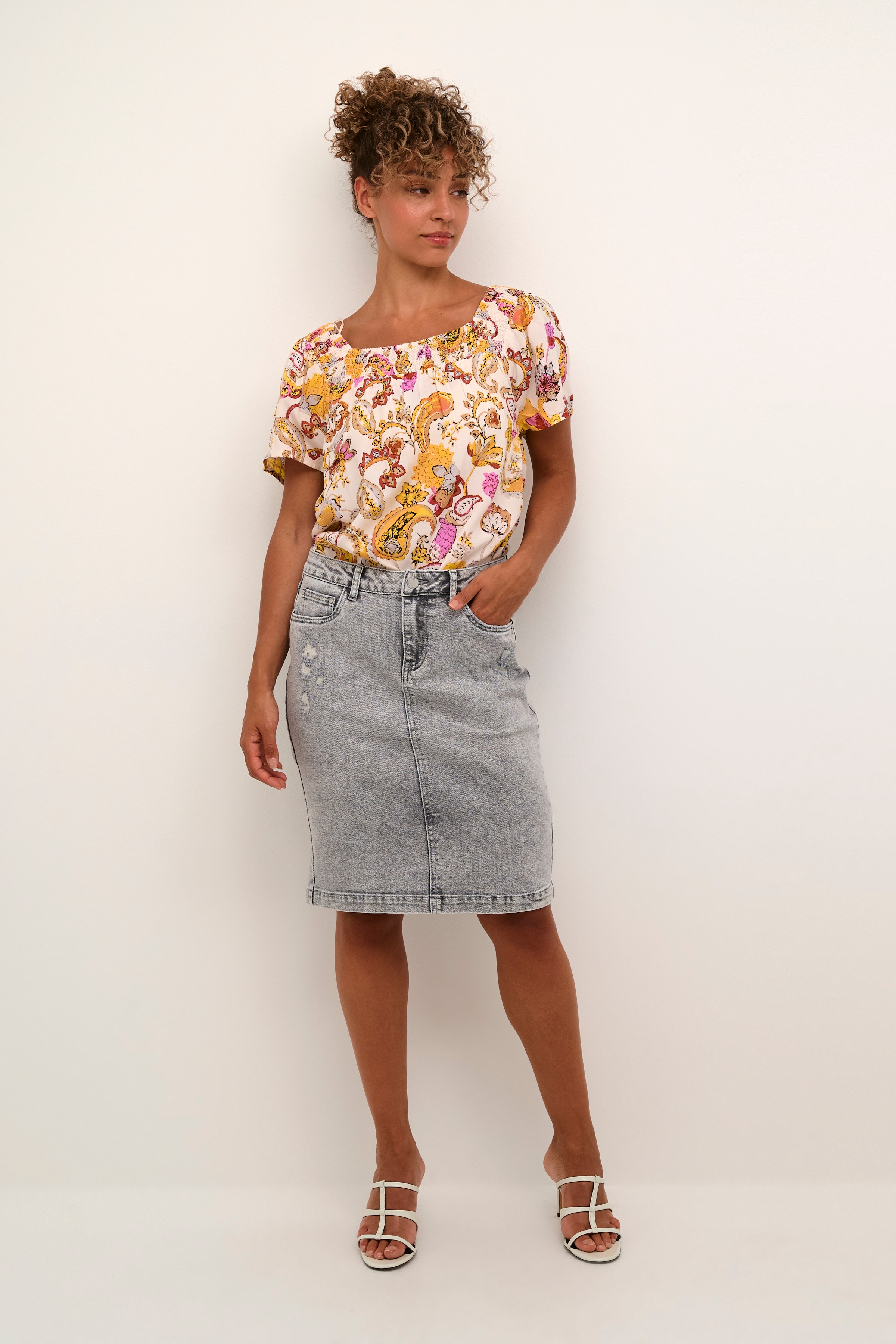 CRBine Skirt LOOKBOOK FRONT 10612580-105558