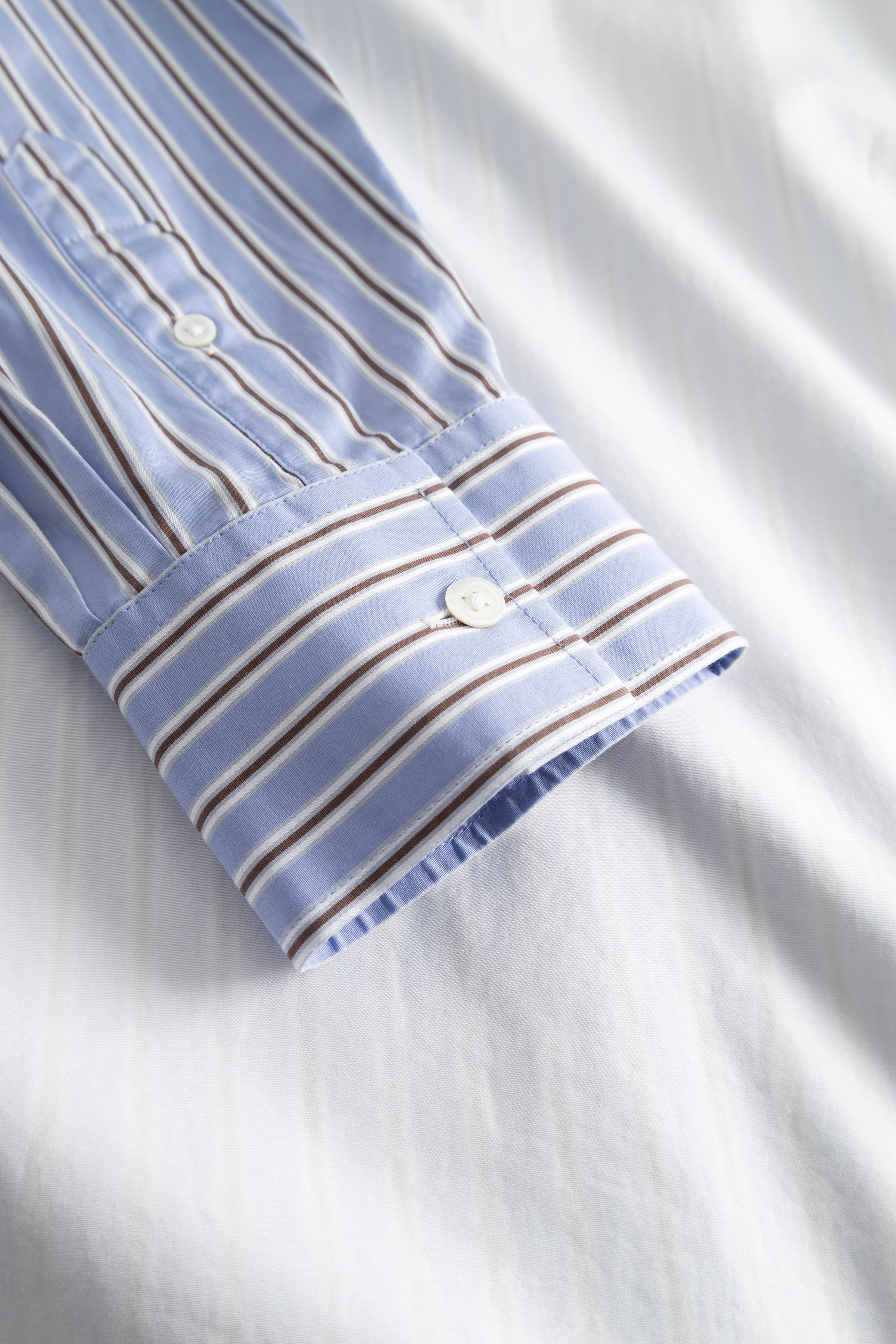 WWDom Shirt PACK DETAIL 30250389-W7030