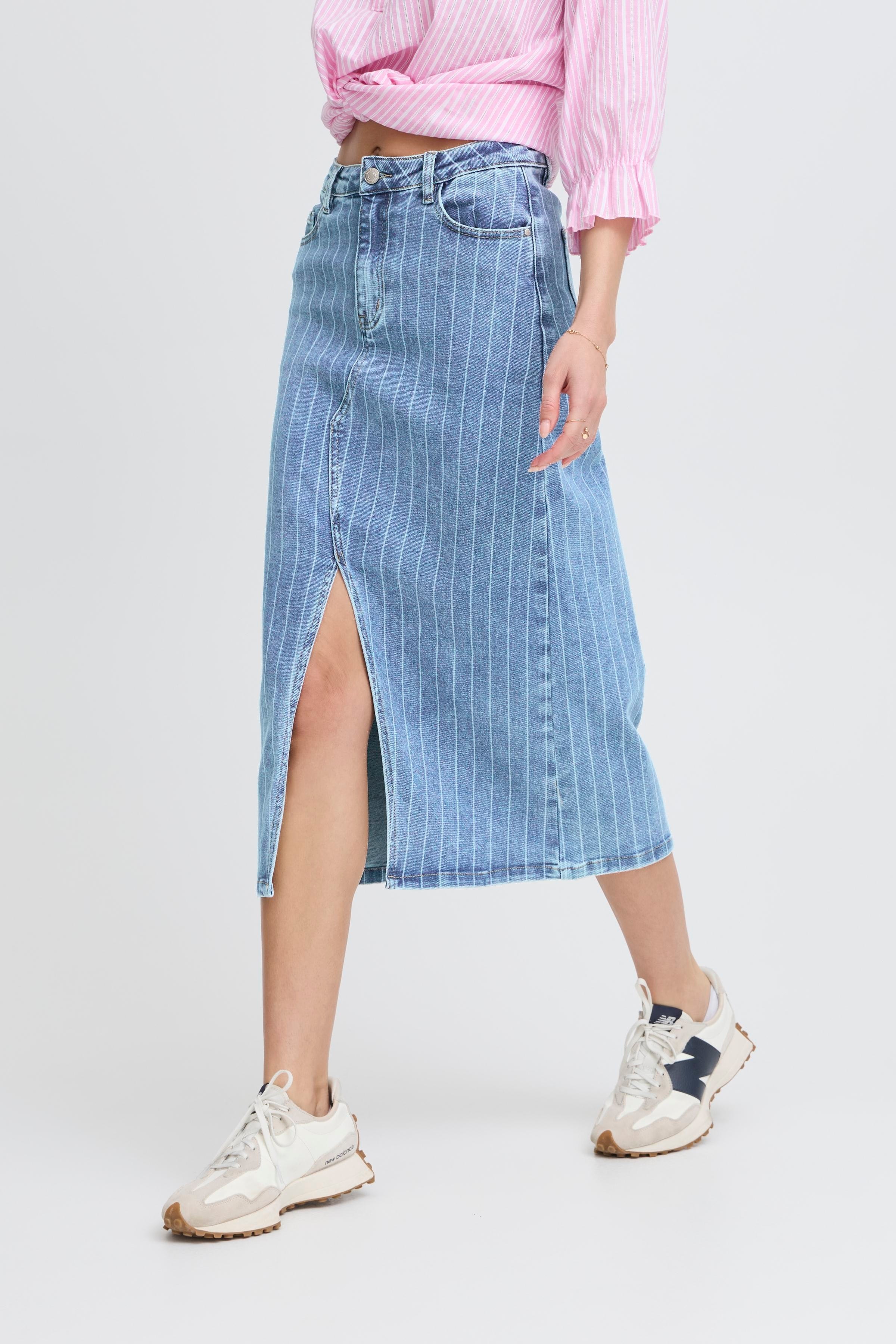 SBSTRIBEY Kjol LOOKBOOK FRONT 22100967-202820