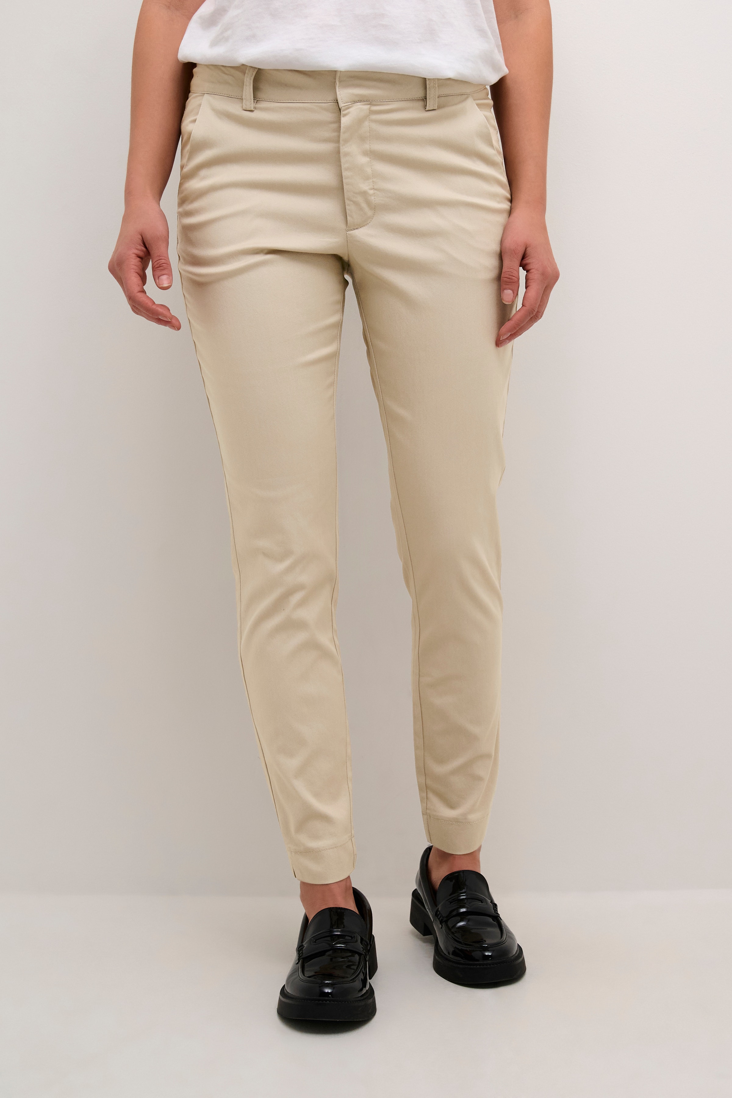 KAlea Trousers LOOKBOOK FRONT 10505191-151305