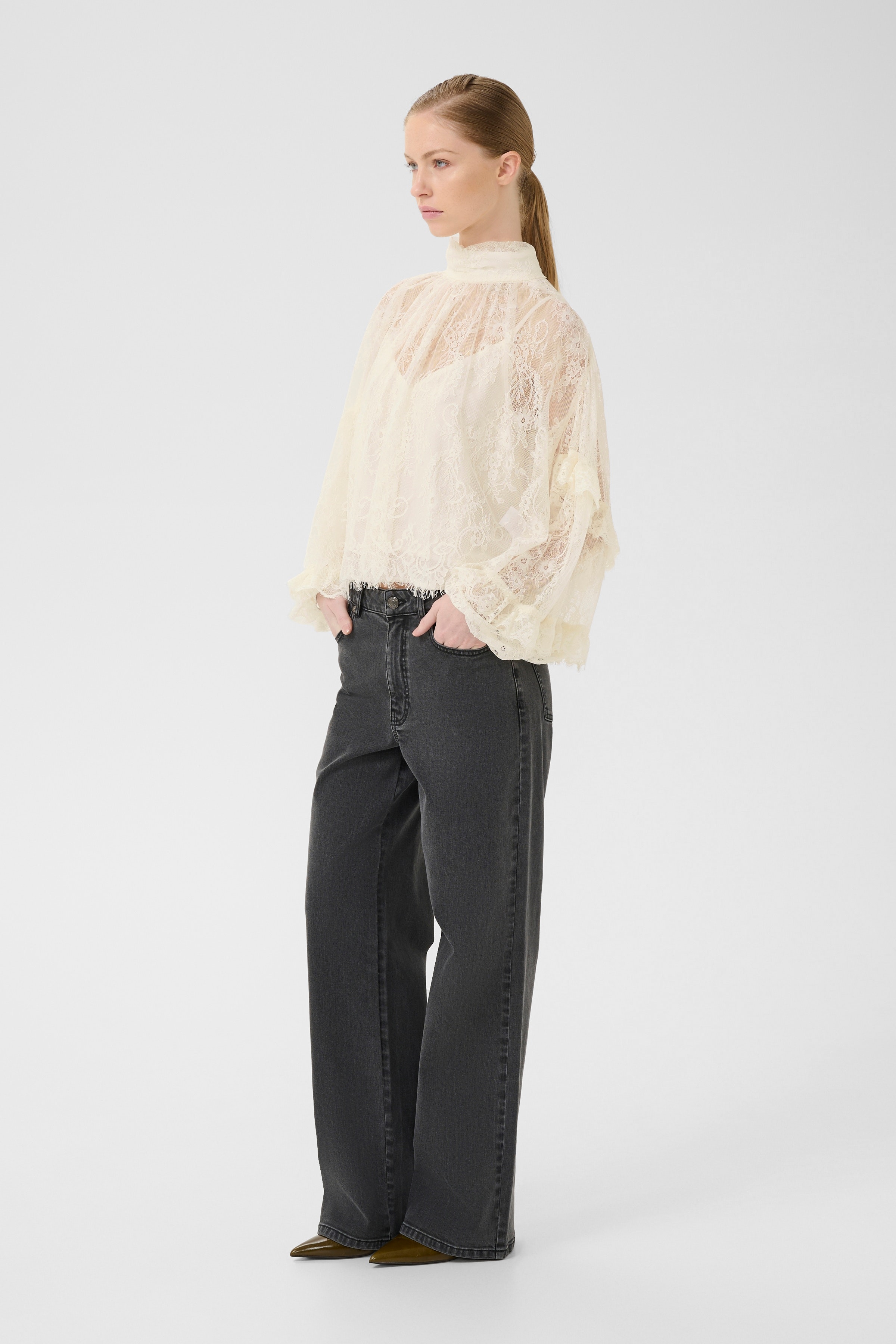 GZlami Blouse LOOKBOOK FRONT 10910810-110103