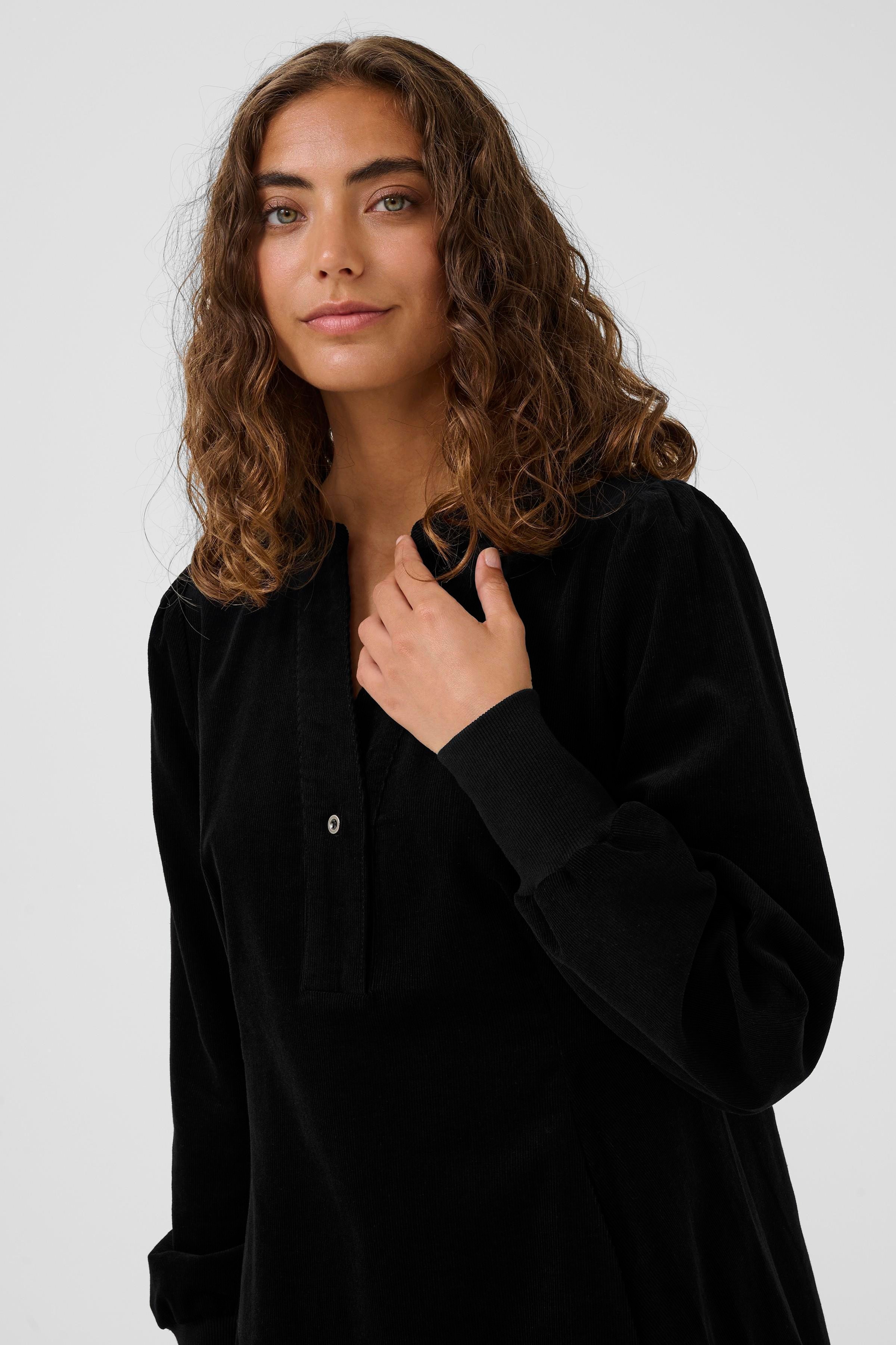 CUrhaena Fløjlskjole LOOKBOOK FRONT 50112618-500012