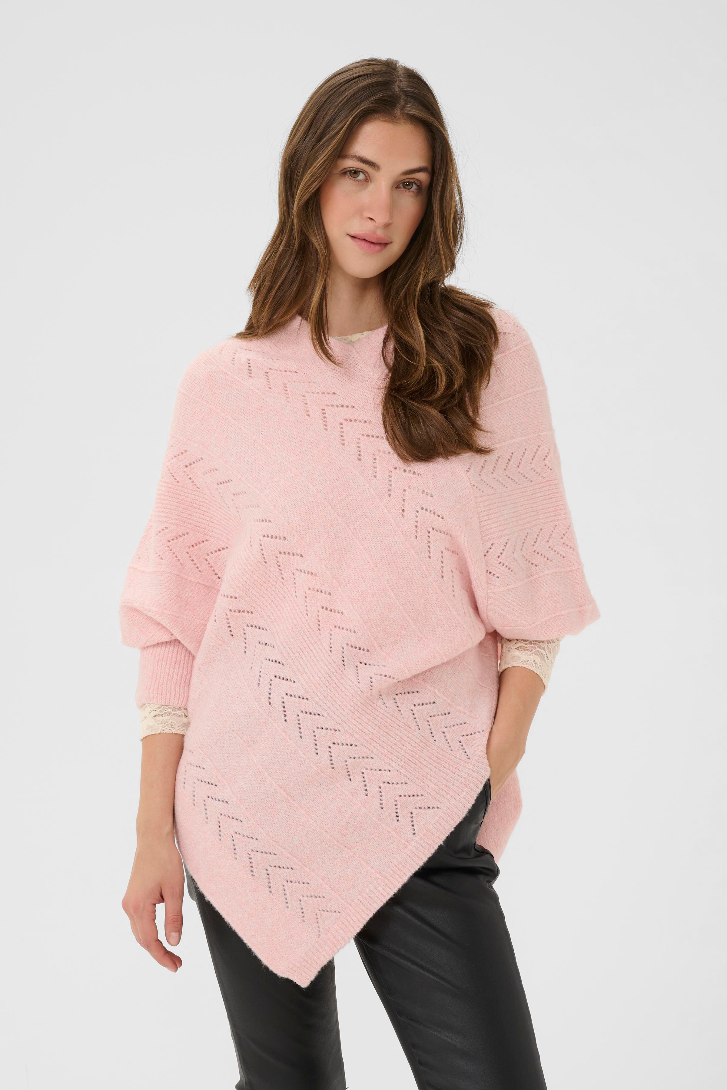 CRHoliday Poncho LOOKBOOK FRONT 10610828-1515111