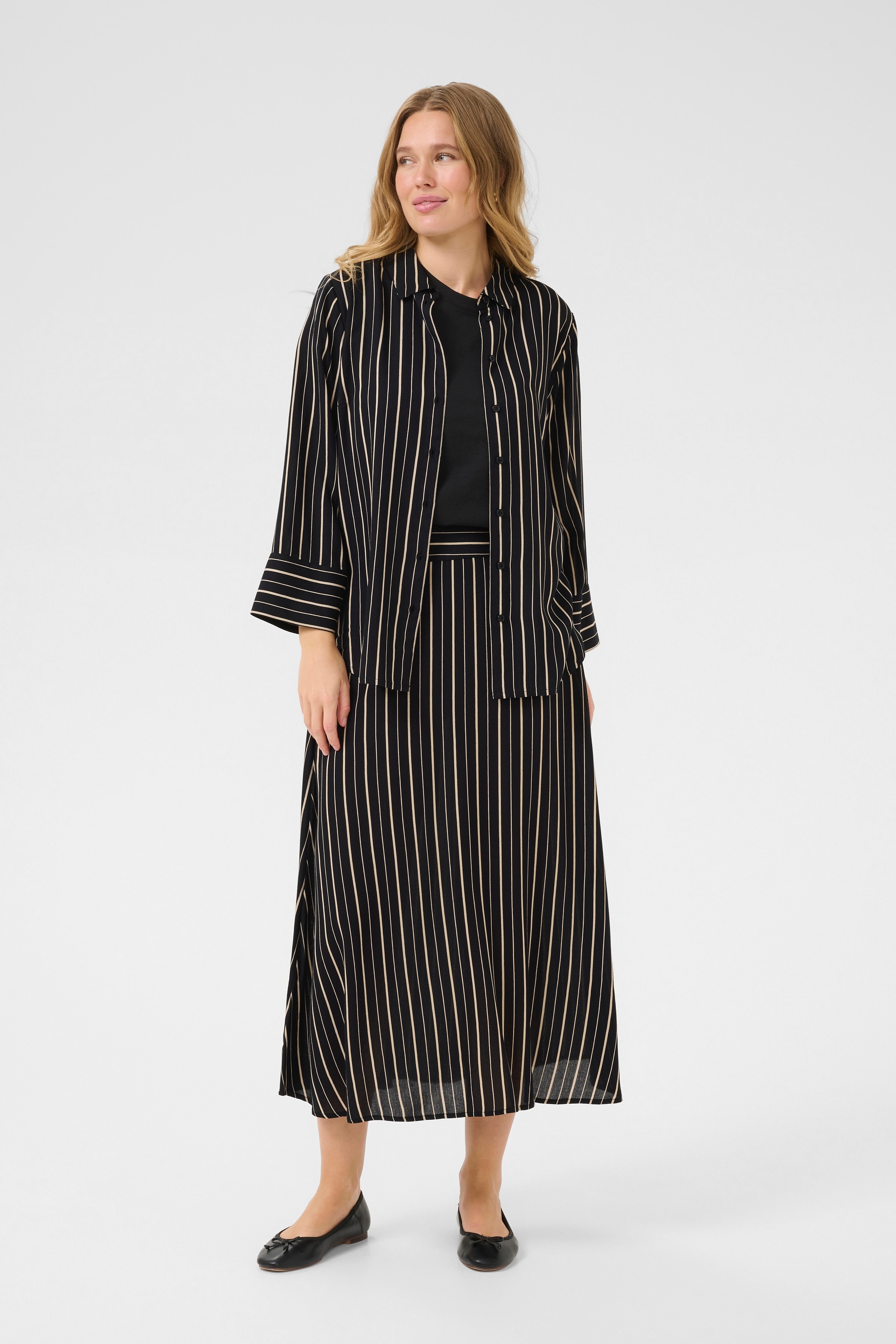 BPluna Kjol LOOKBOOK FRONT 10590849-107536B