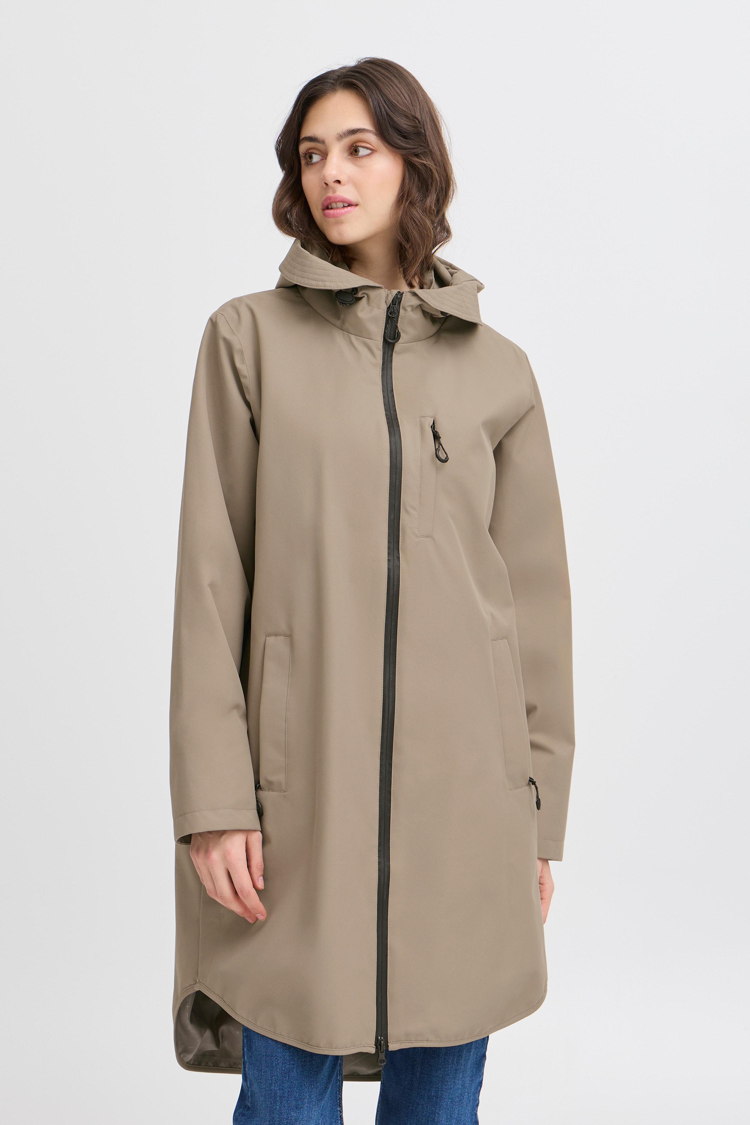 FRSHELLY Raincoat LOOKBOOK FRONT 20615226-181110