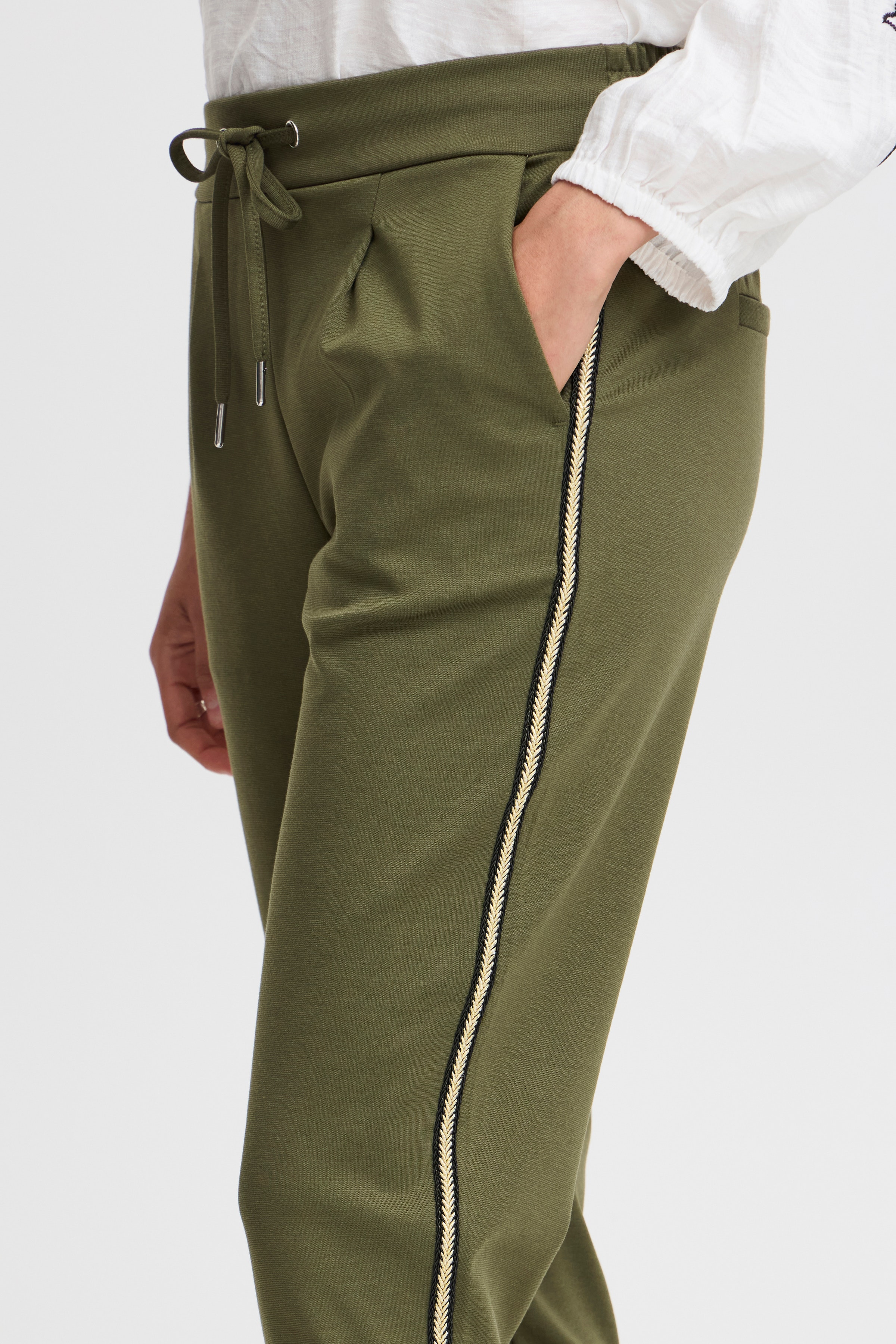 BYRIZETTA Hose LOOKBOOK DETAIL 20815993-190515