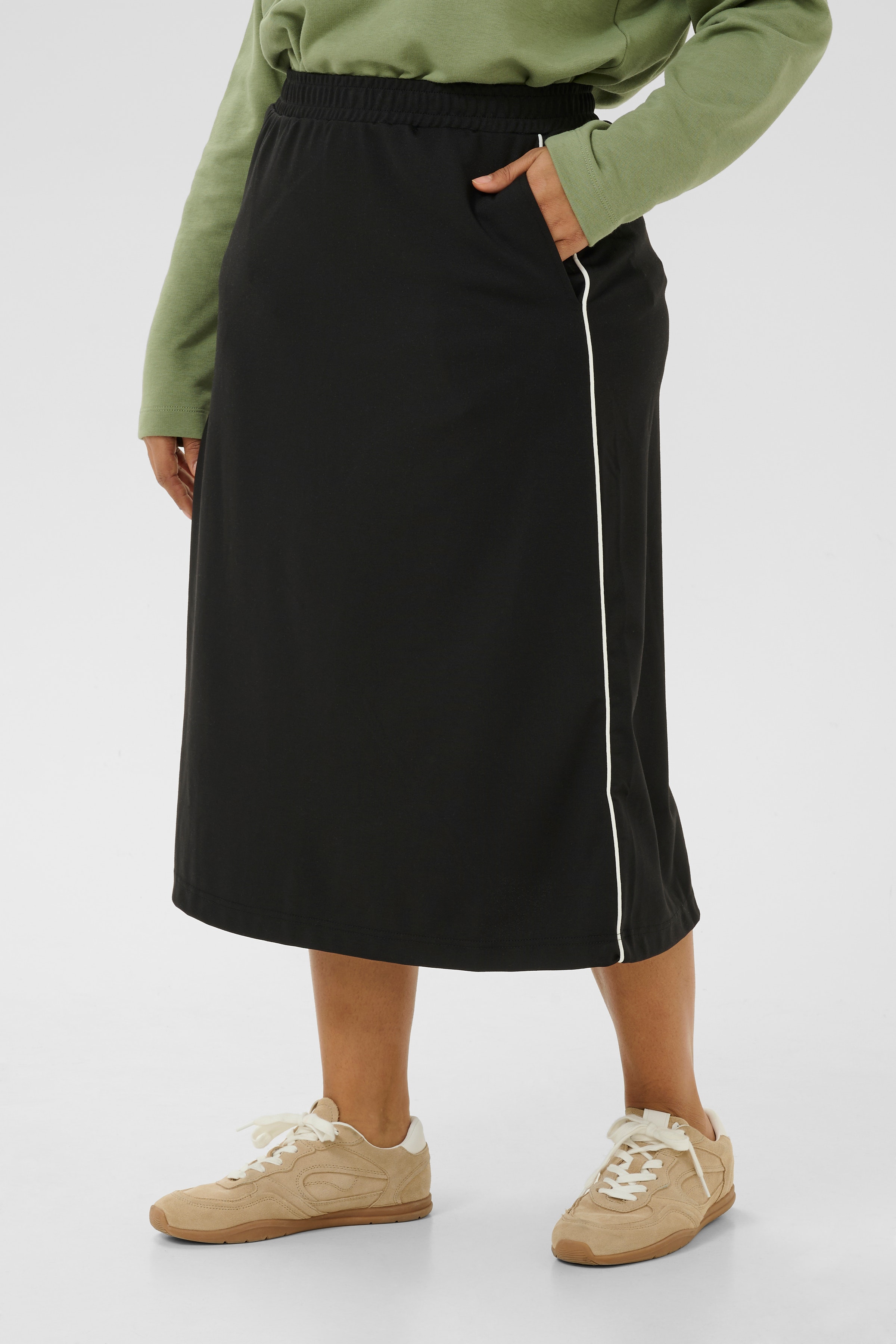 KCjenna Jupe LOOKBOOK FRONT 10583526-100121