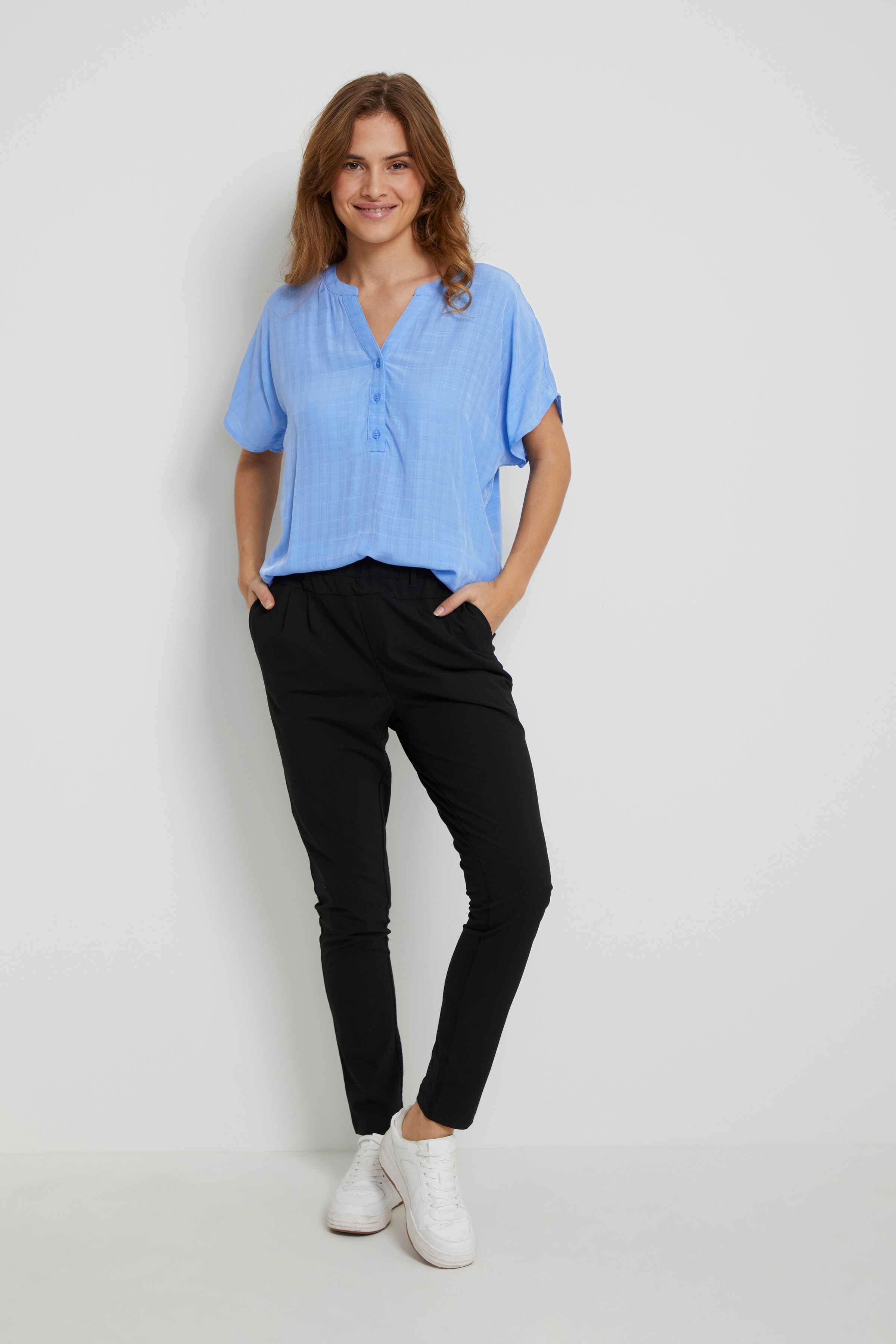 KAfilana Bluse LOOKBOOK FRONT 10506352-153930