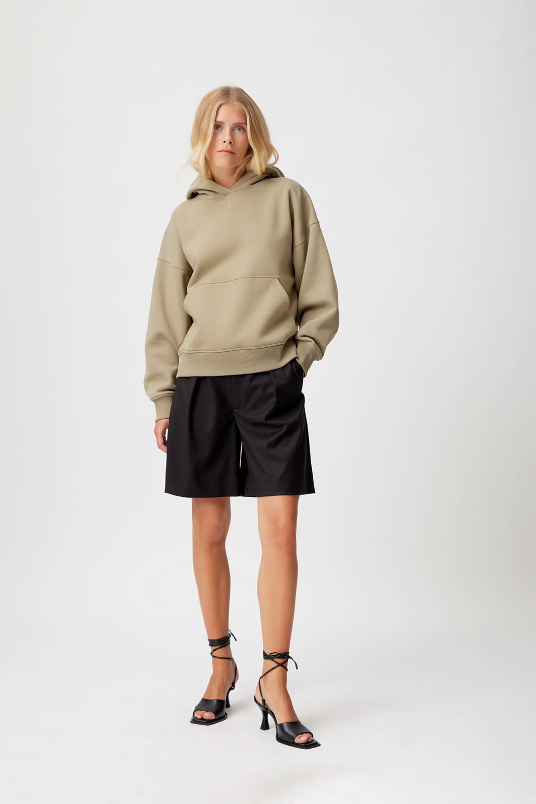 RubiGZ Sweatshirt LOOKBOOK FRONT 10905445-170619