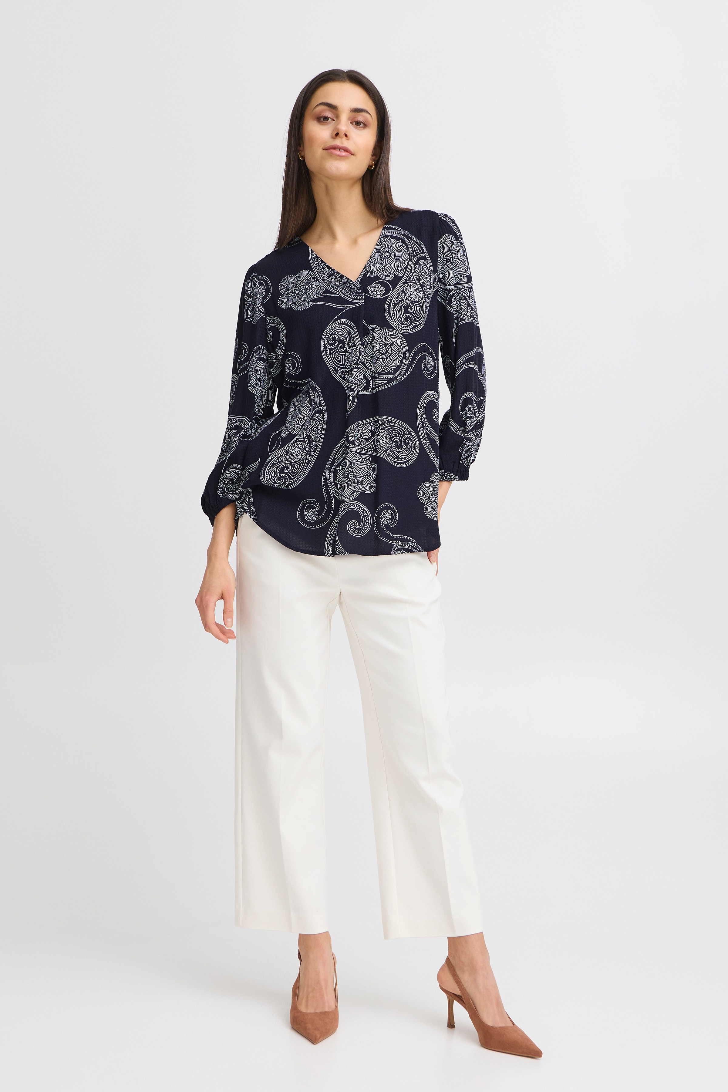 FROLINE Bluse LOOKBOOK FRONT 20613740-204398