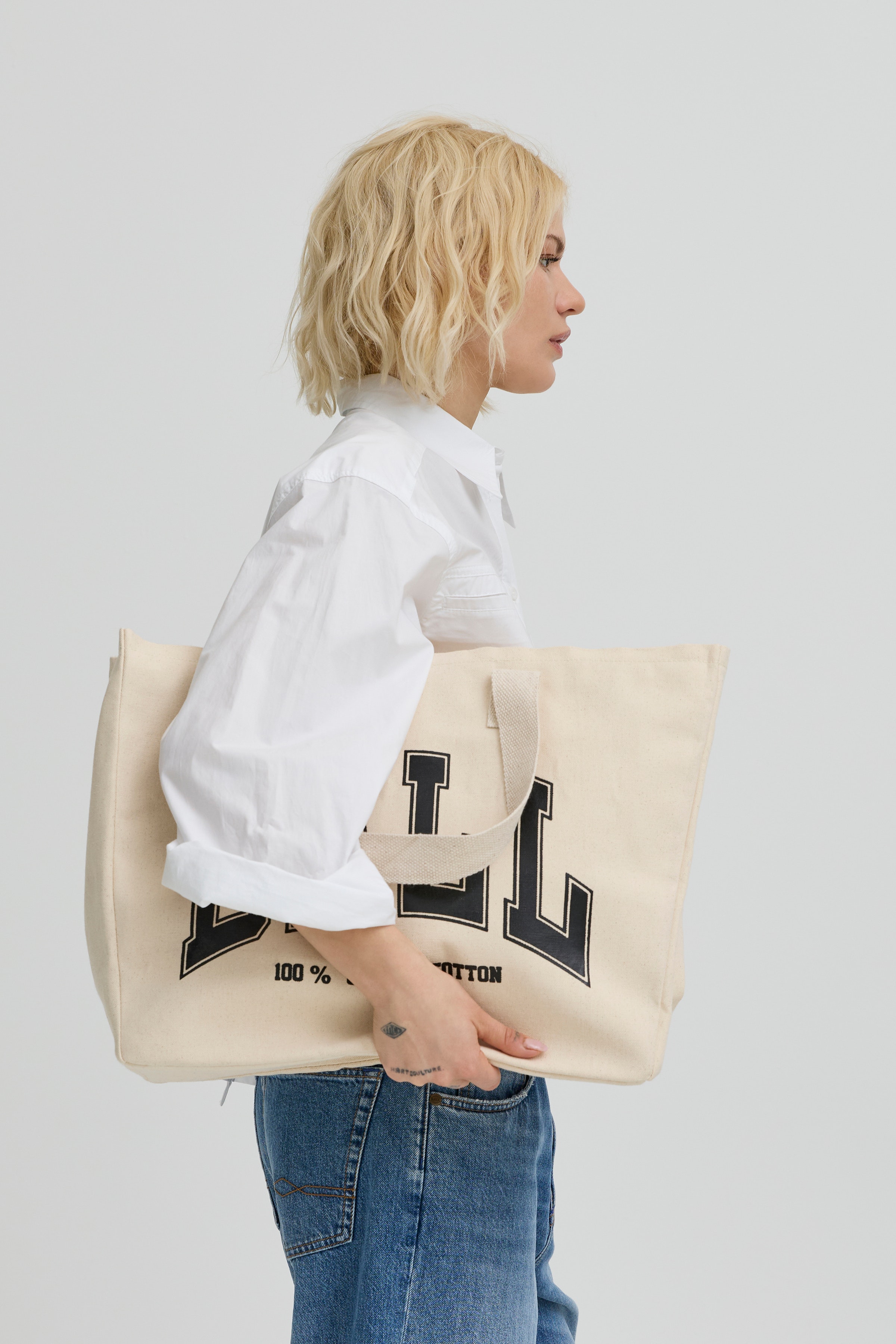 D. ROLF BAGS LOOKBOOK DETAIL 50400028-193911