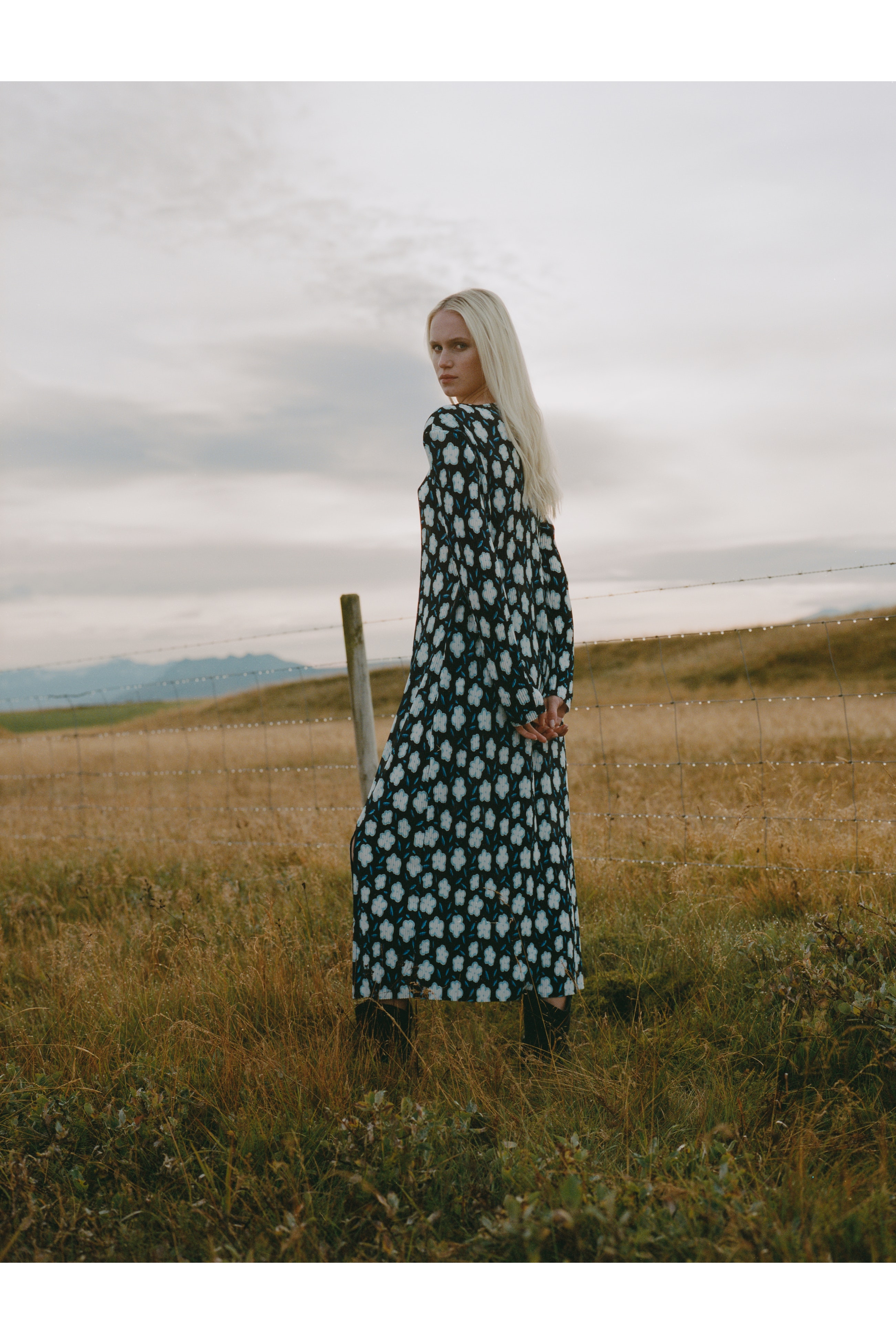 Kleid LOCATION NONE 20119366-202263